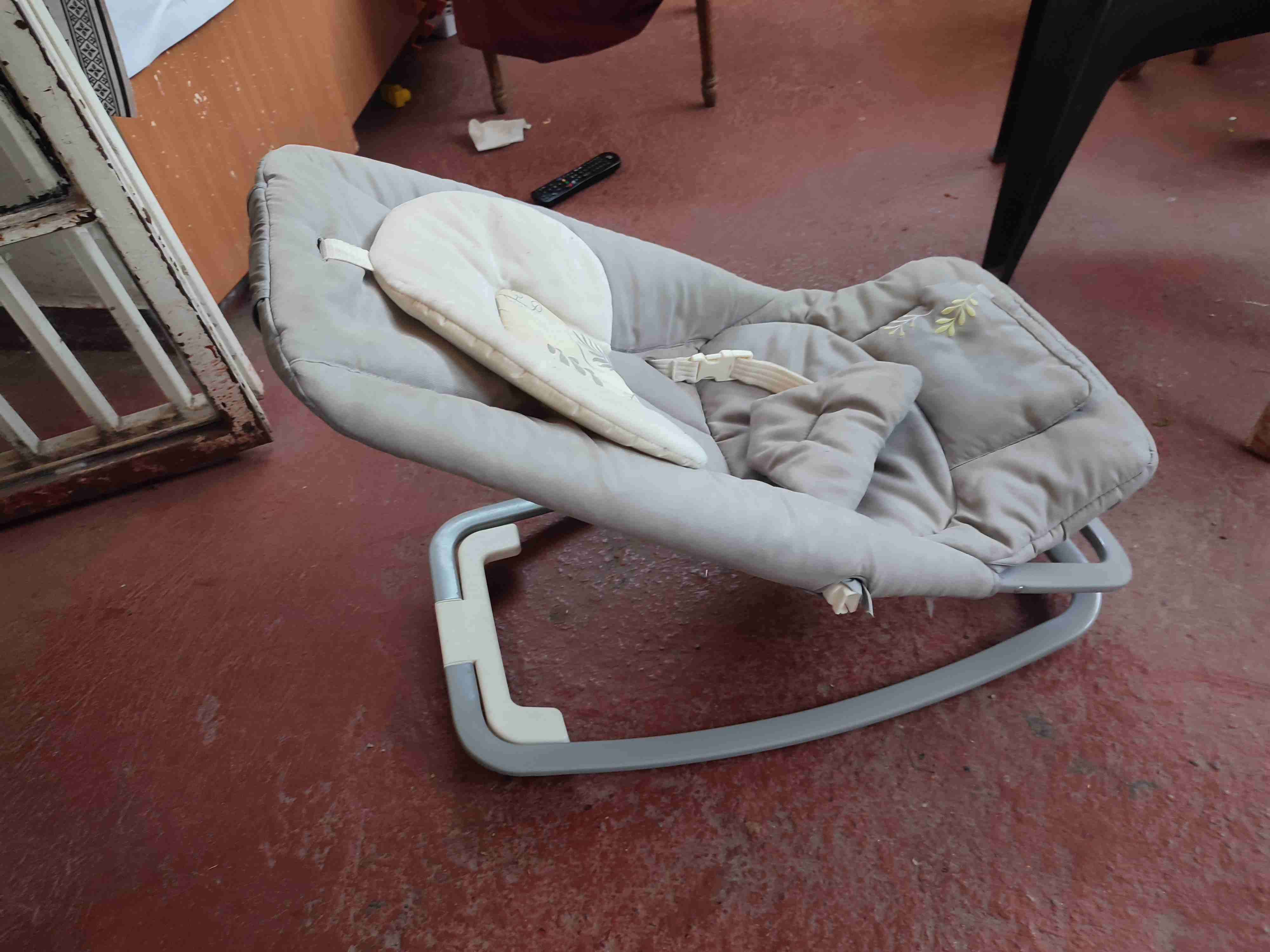 Silla mecedora para bebé gris - miniatura 2