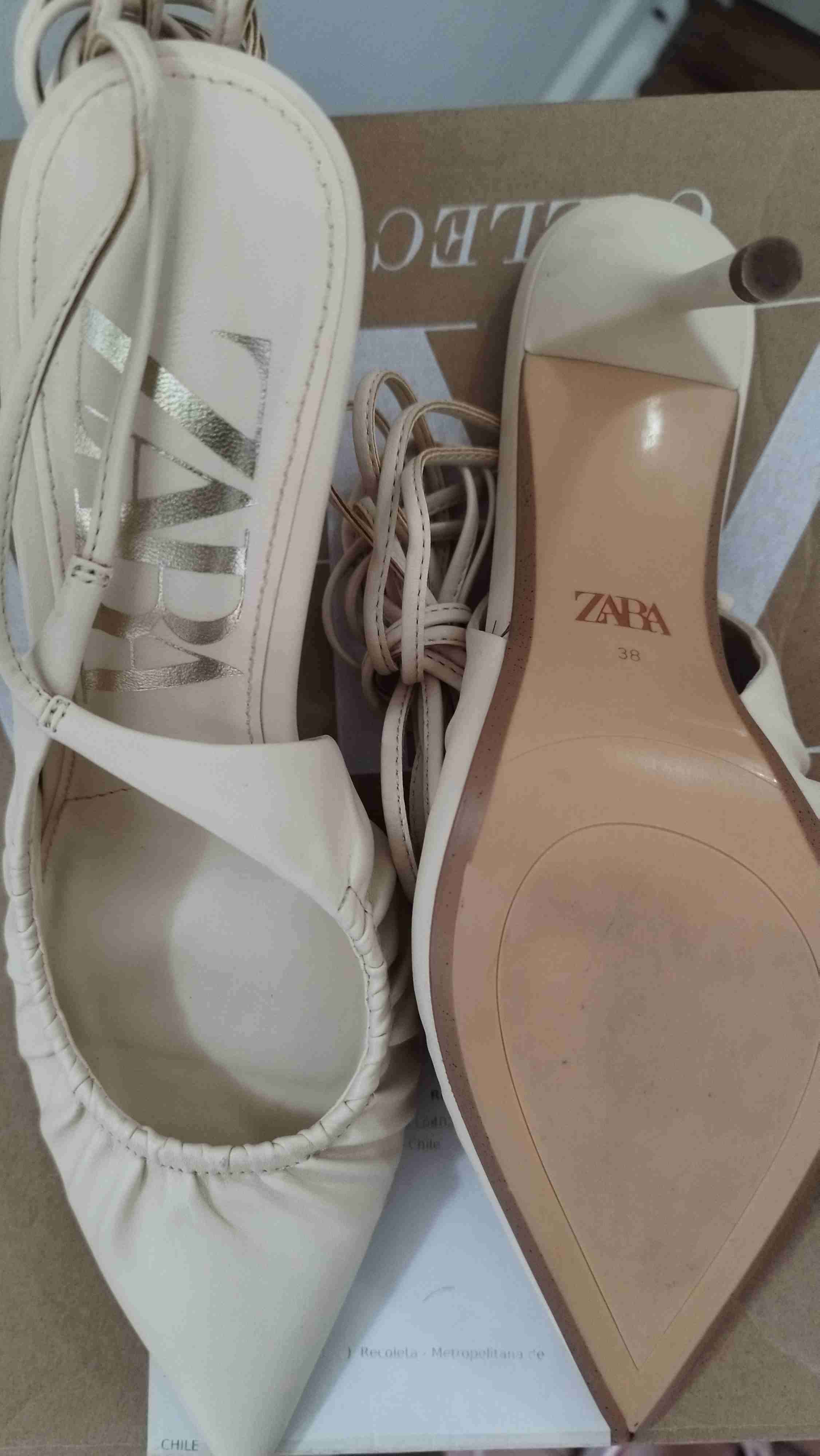 Zapatos beige de punta elegante Zara - miniatura 4