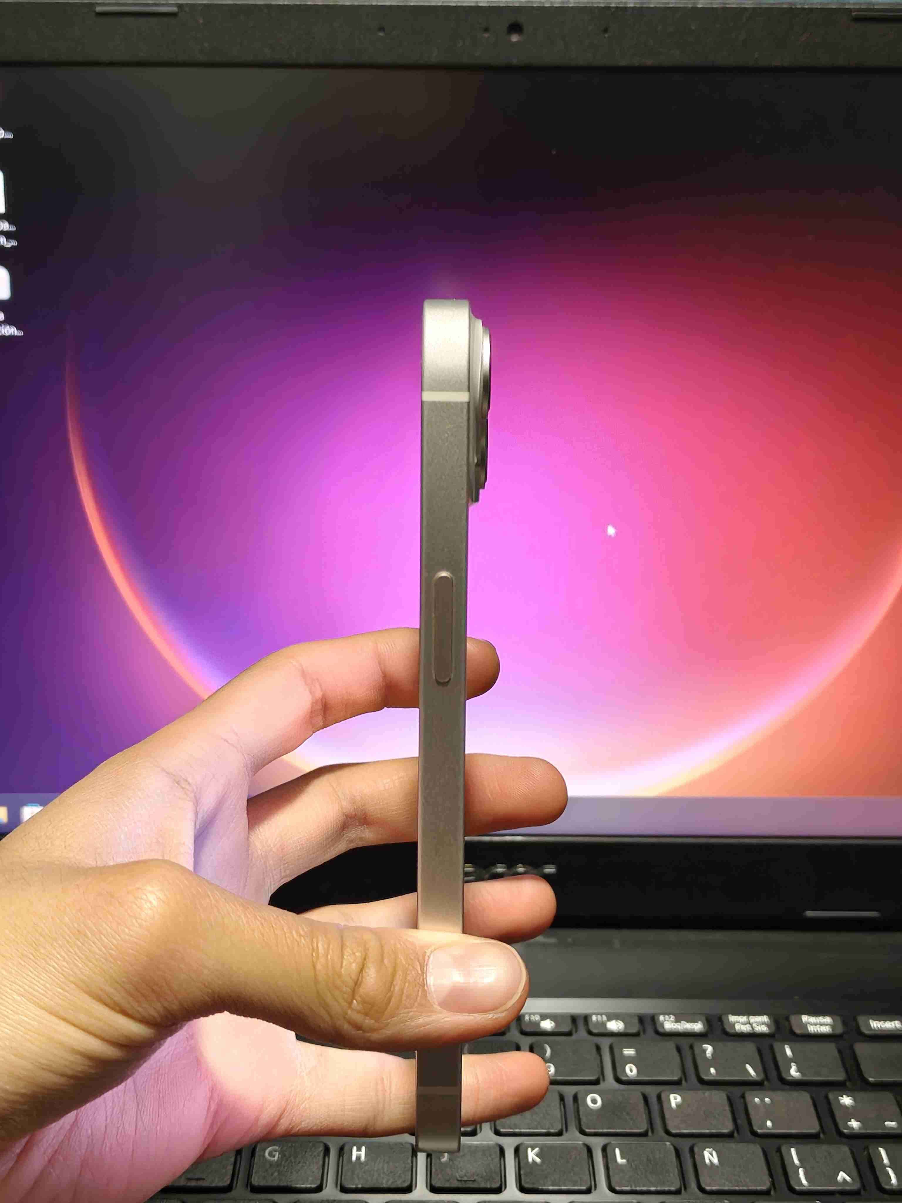 iPhone 14 / 128gb / 85% Batería - miniatura 5