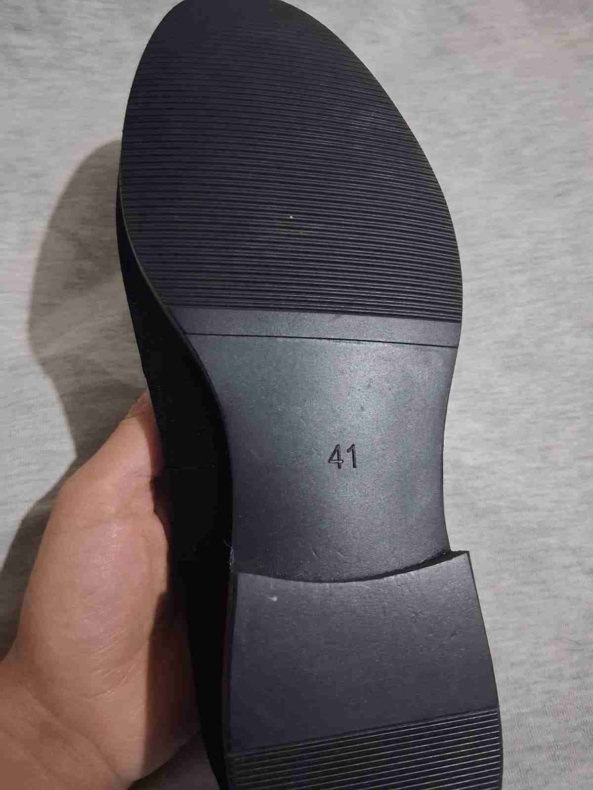 Zapatos negros de terciopelo - miniatura 2