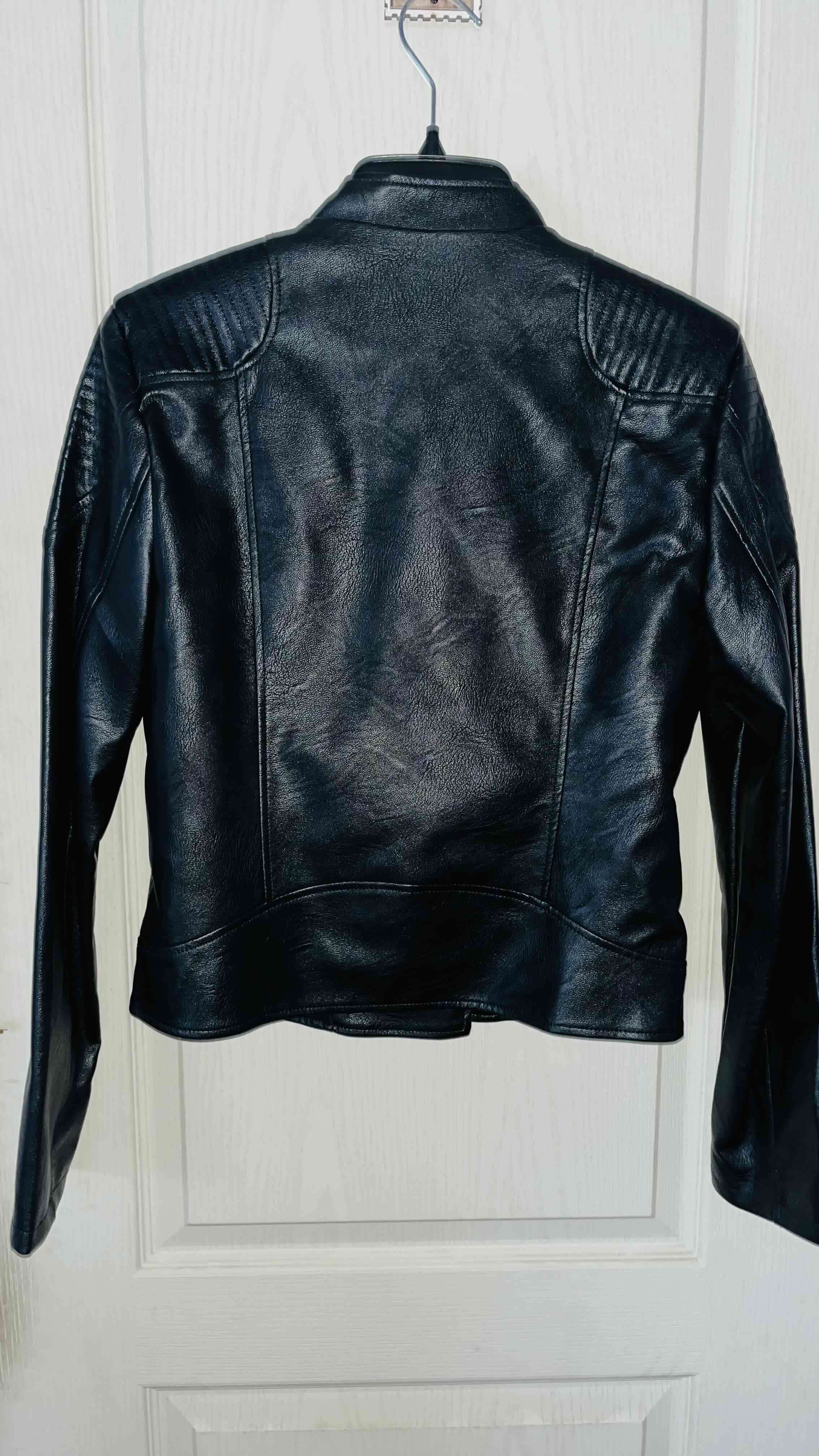 Chaqueta de cuero negra Shein - miniatura 3