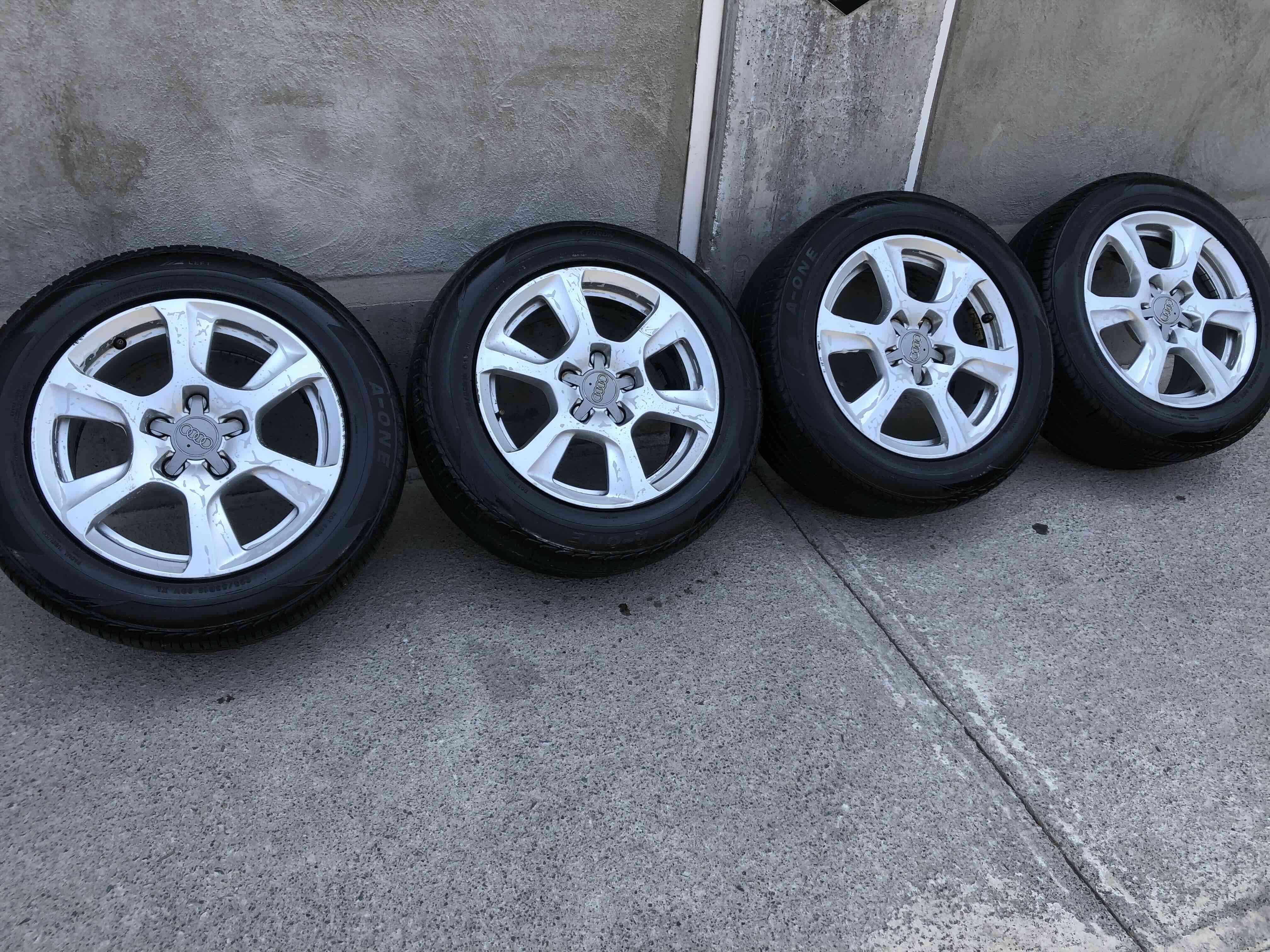 Llantas Audi con neumáticos - miniatura 1