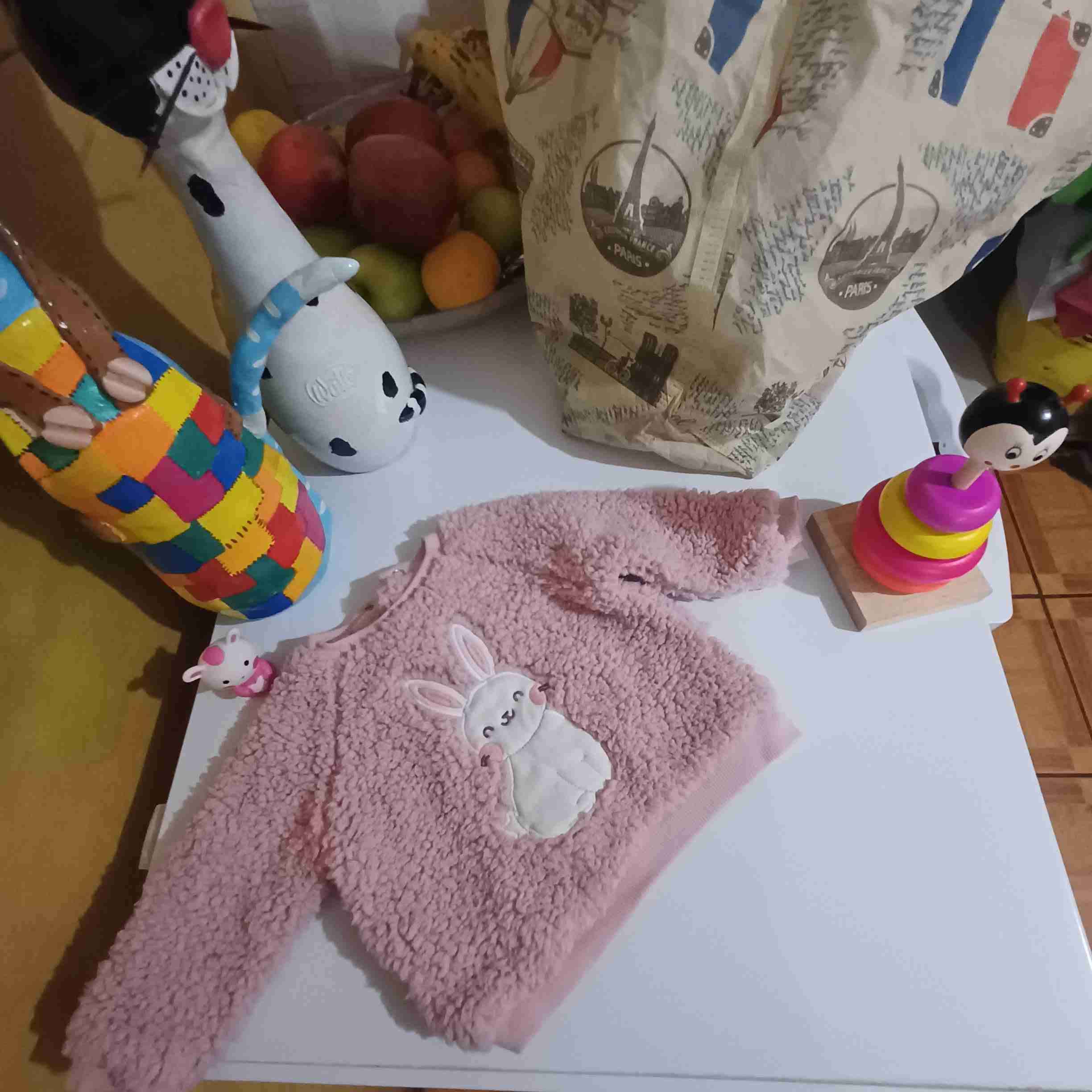 Polerón rosa con conejito - miniatura 1