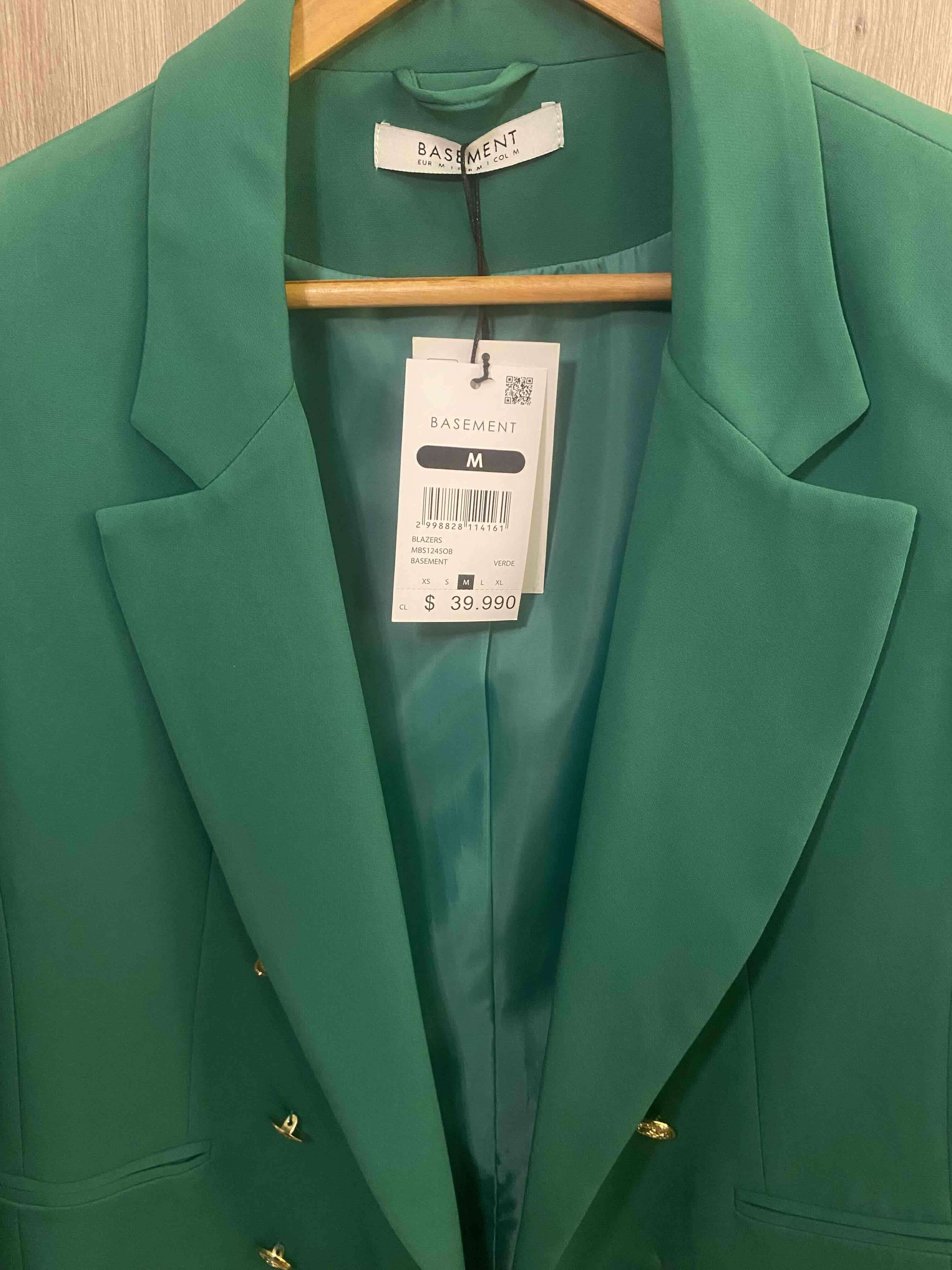 Blazer verde con botones dorados - miniatura 3