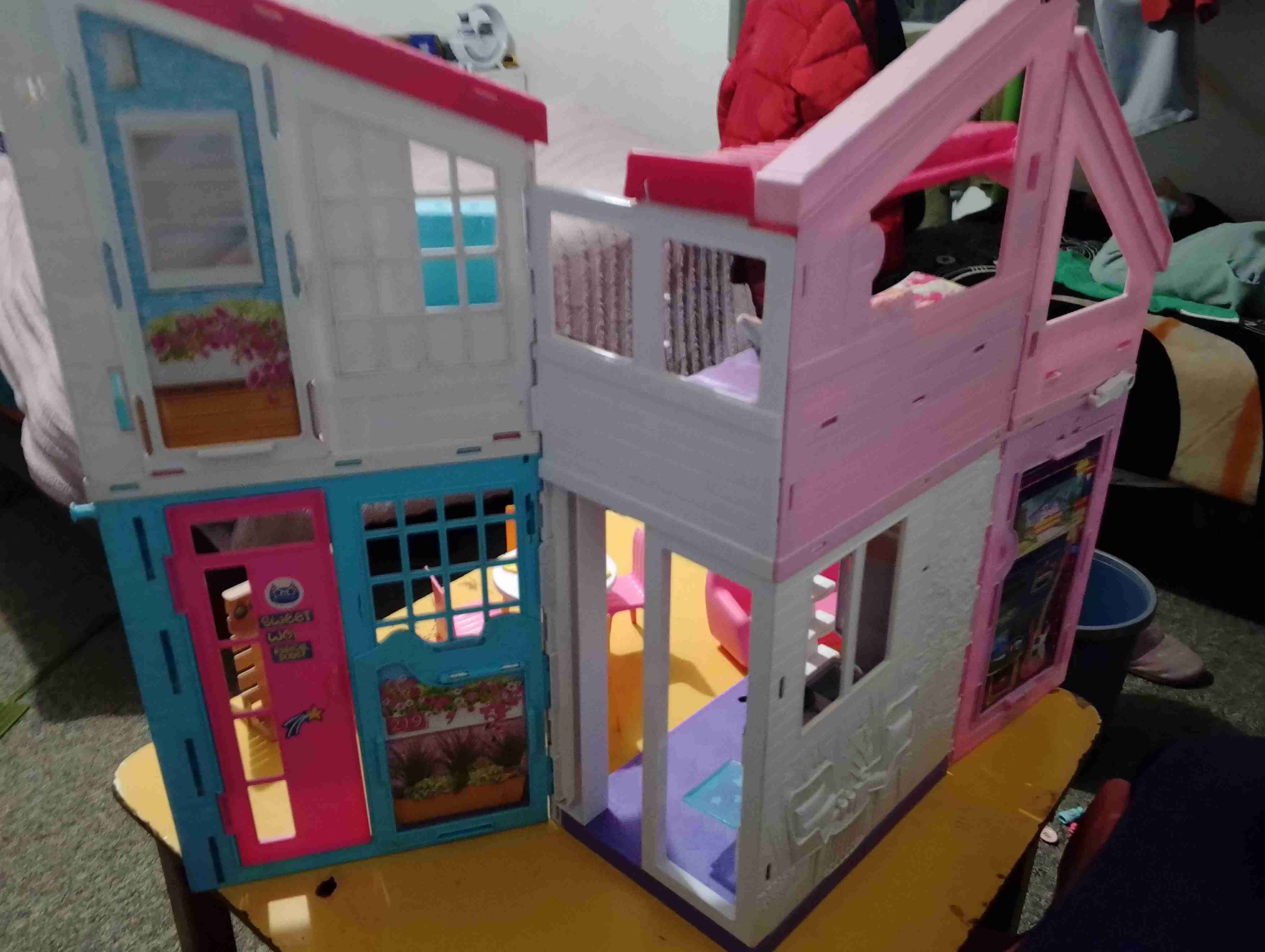 Casa de muñecas grande - miniatura 2