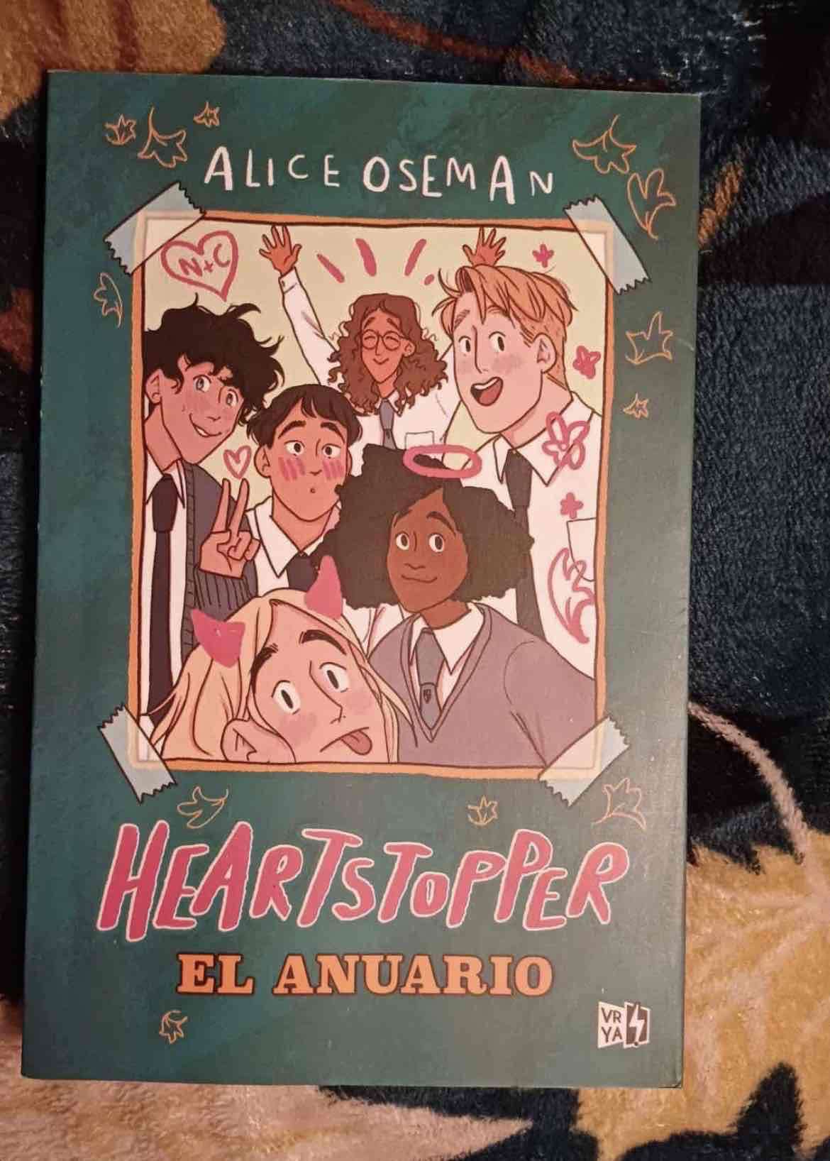 Libro Heartstopper: El Anuario - miniatura 1