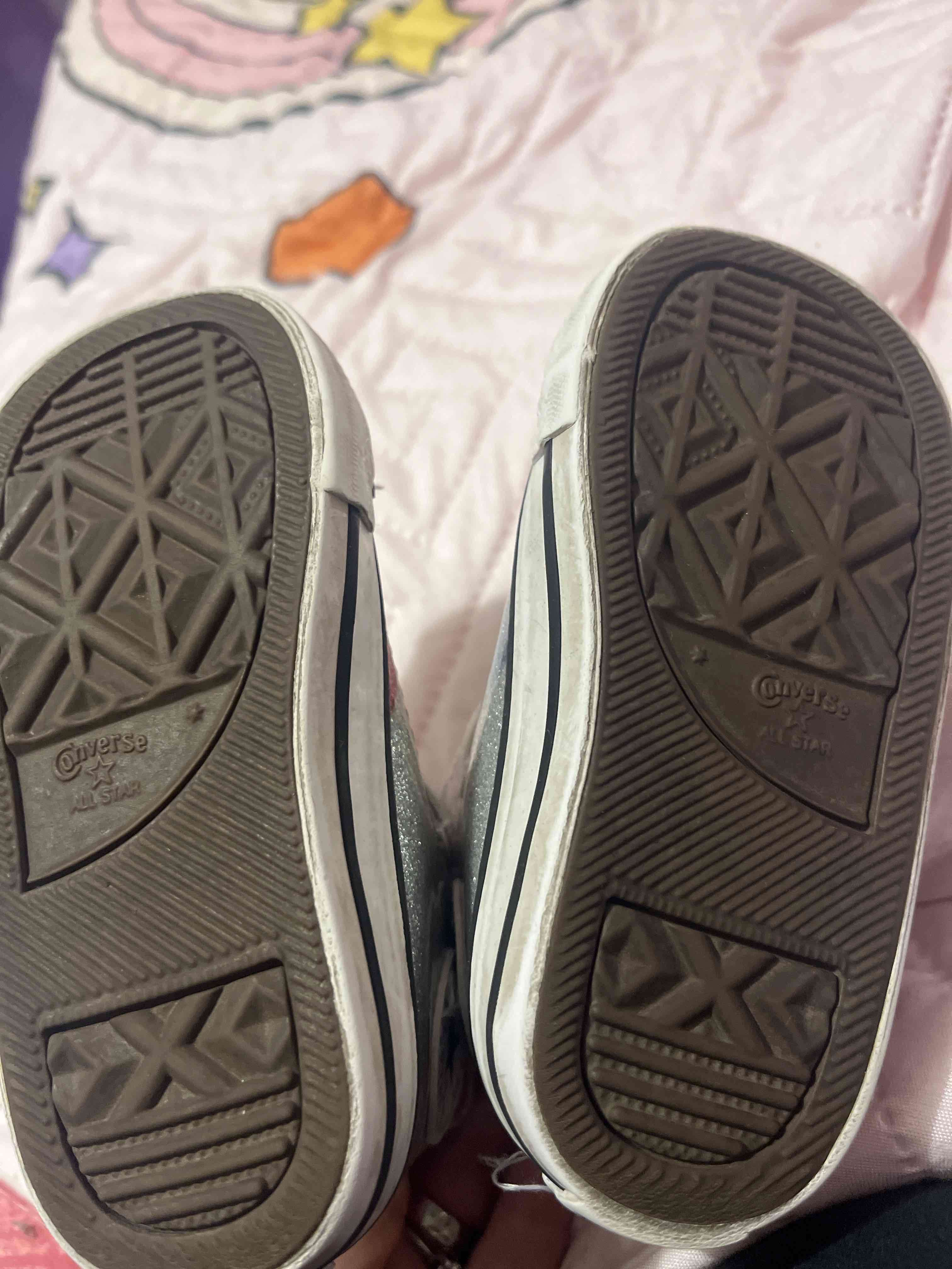 Zapatillas infantiles brillantes - miniatura 3