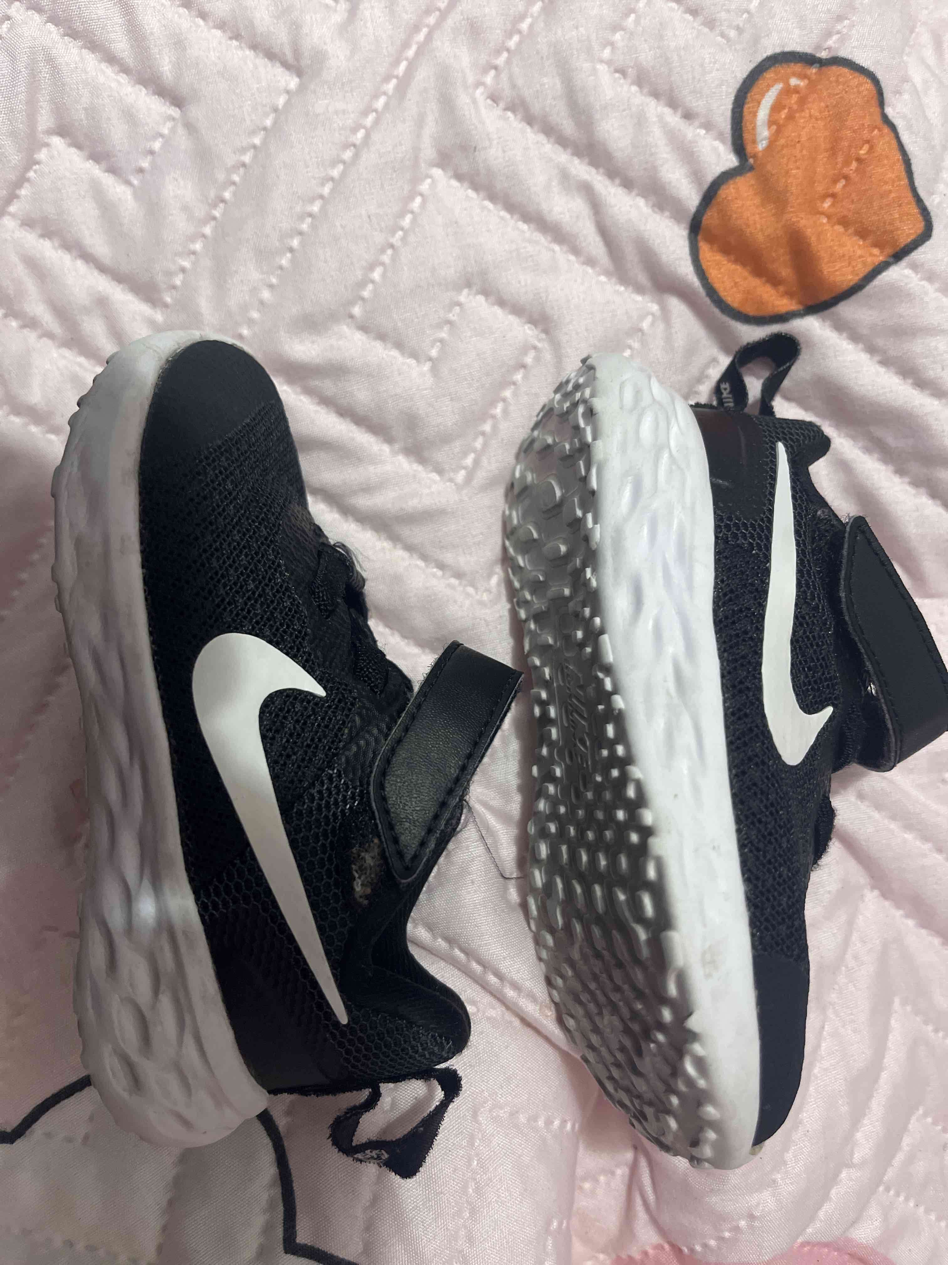 Zapatillas negras para bebé - miniatura 3