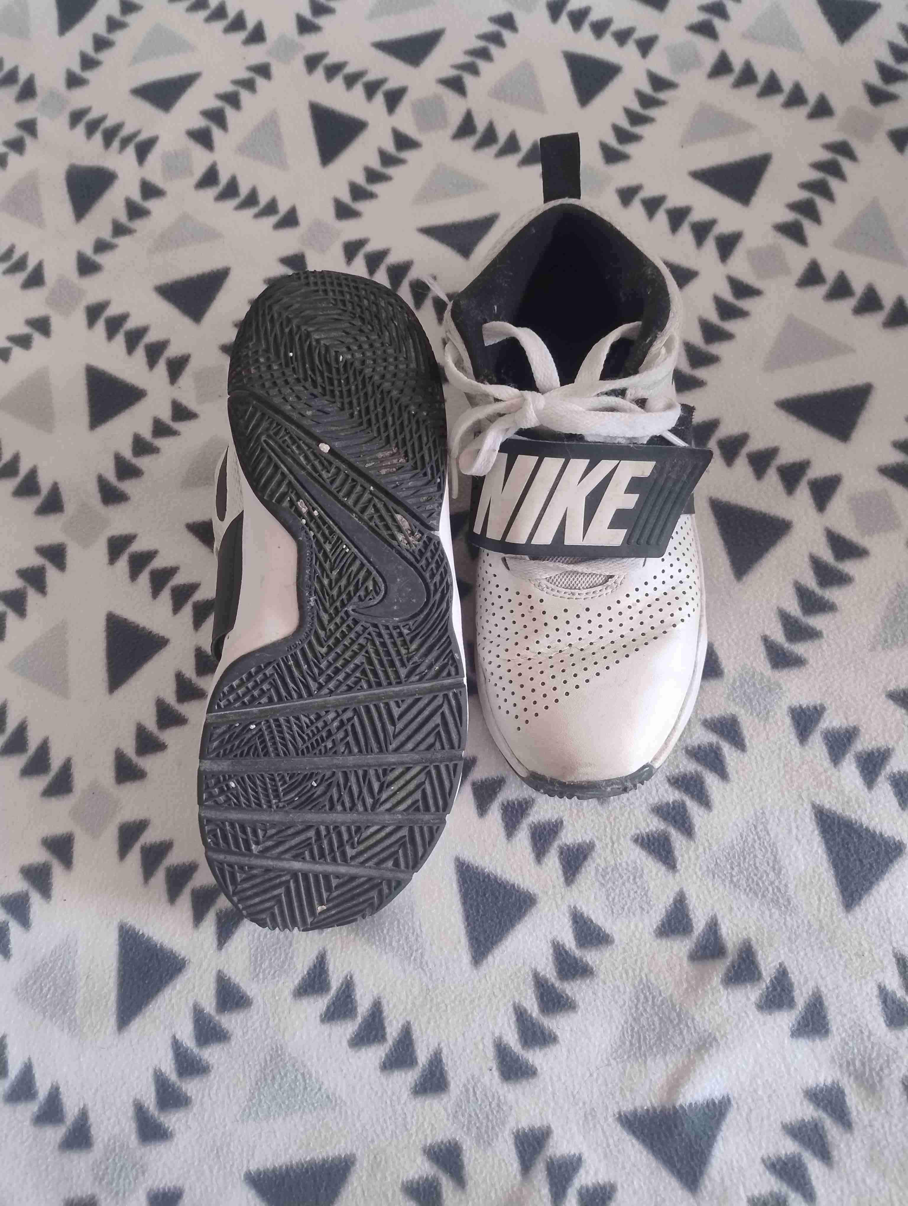 Zapatillas deportivas Nike blancas - miniatura 3