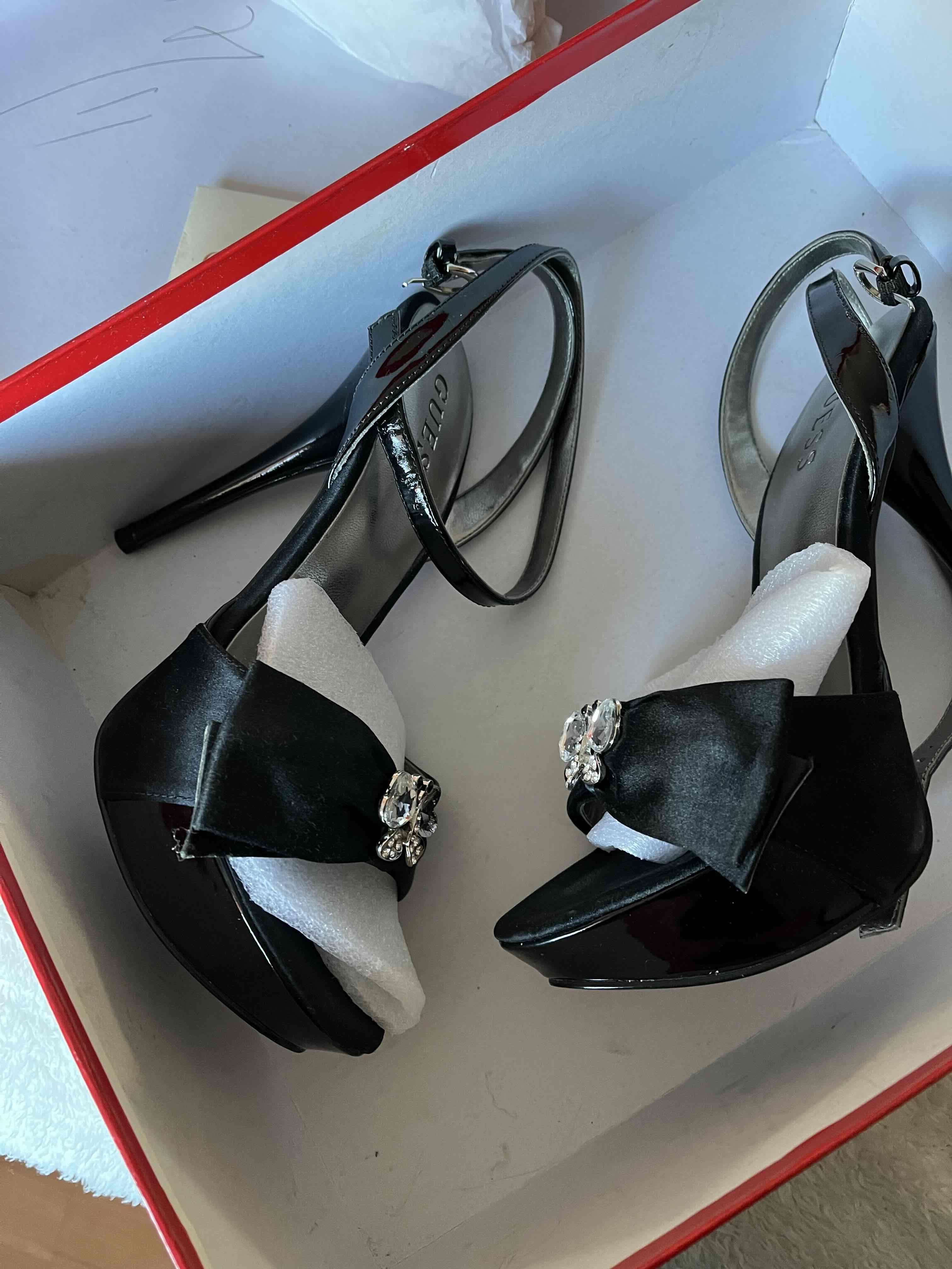 Tacones negros con lazo Guess - miniatura 1