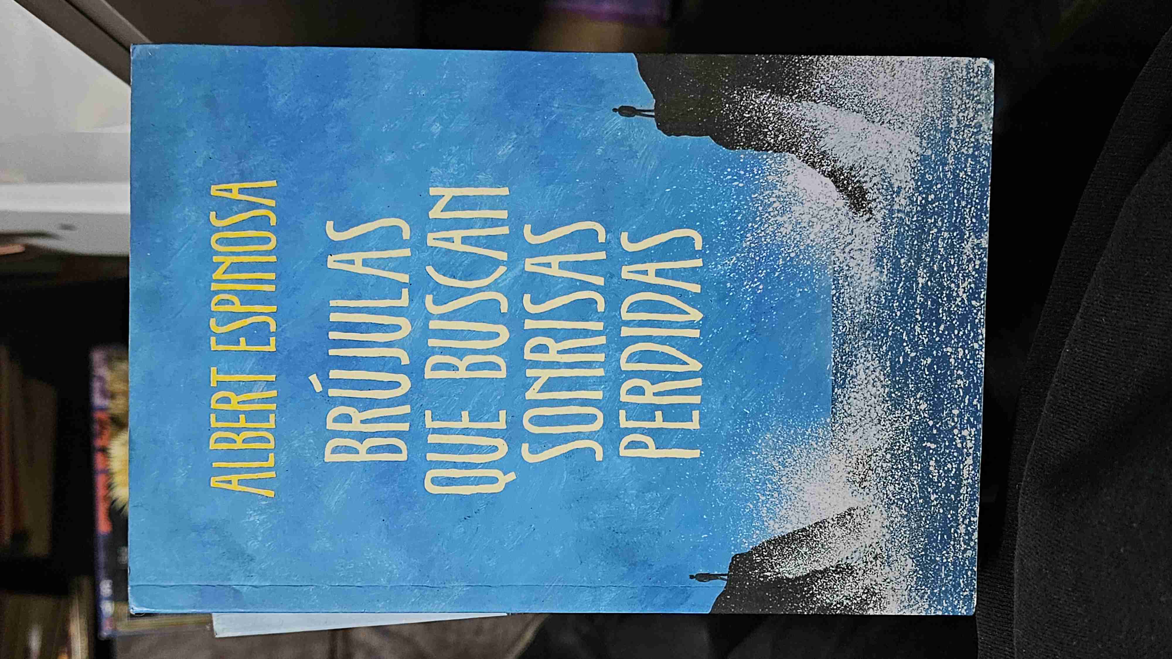 Libro Brújulas que buscan sonrisas