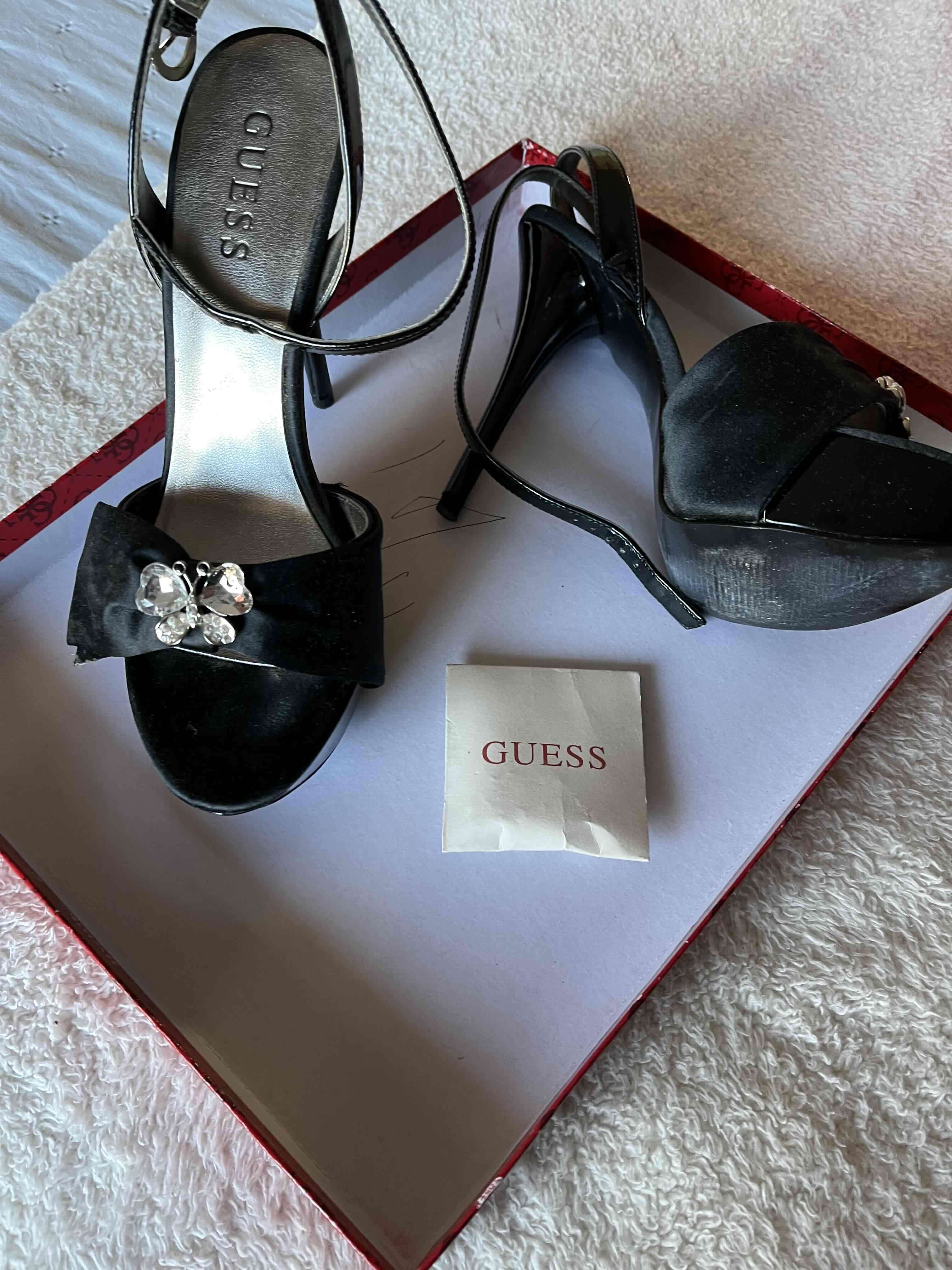 Tacones negros con lazo Guess - miniatura 2