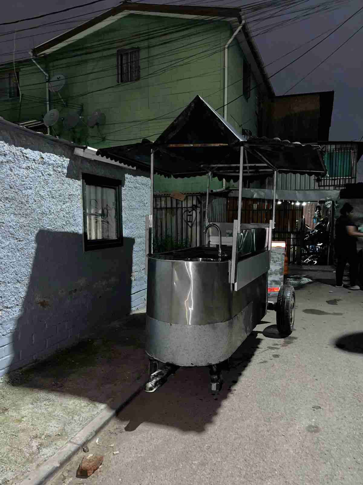 Carro de comida callejera metalico - miniatura 2