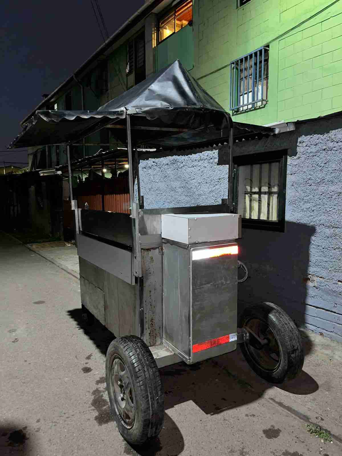 Carro de comida callejera metalico - miniatura 3