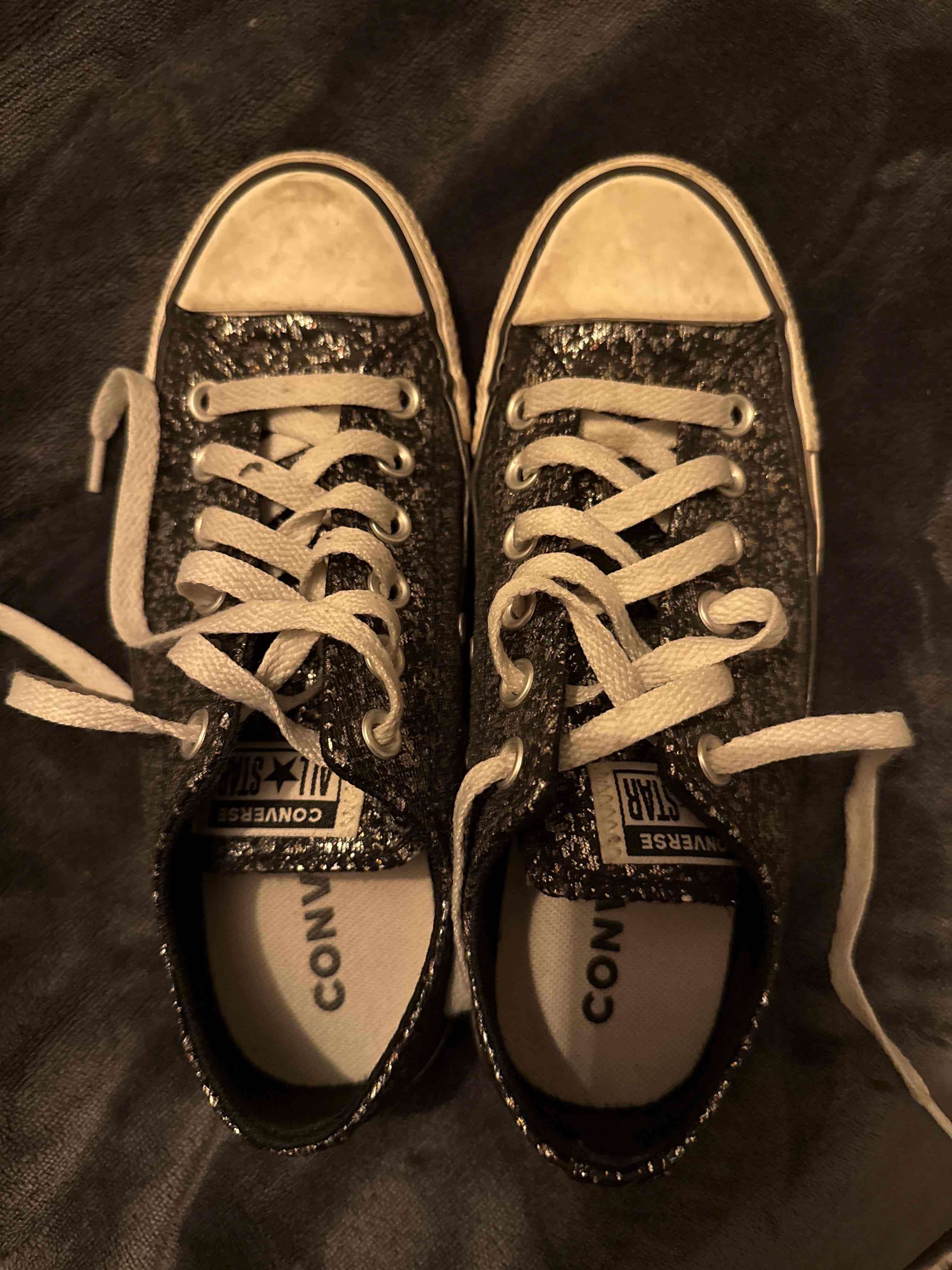 Zapatillas negras con brillos converse - miniatura 4