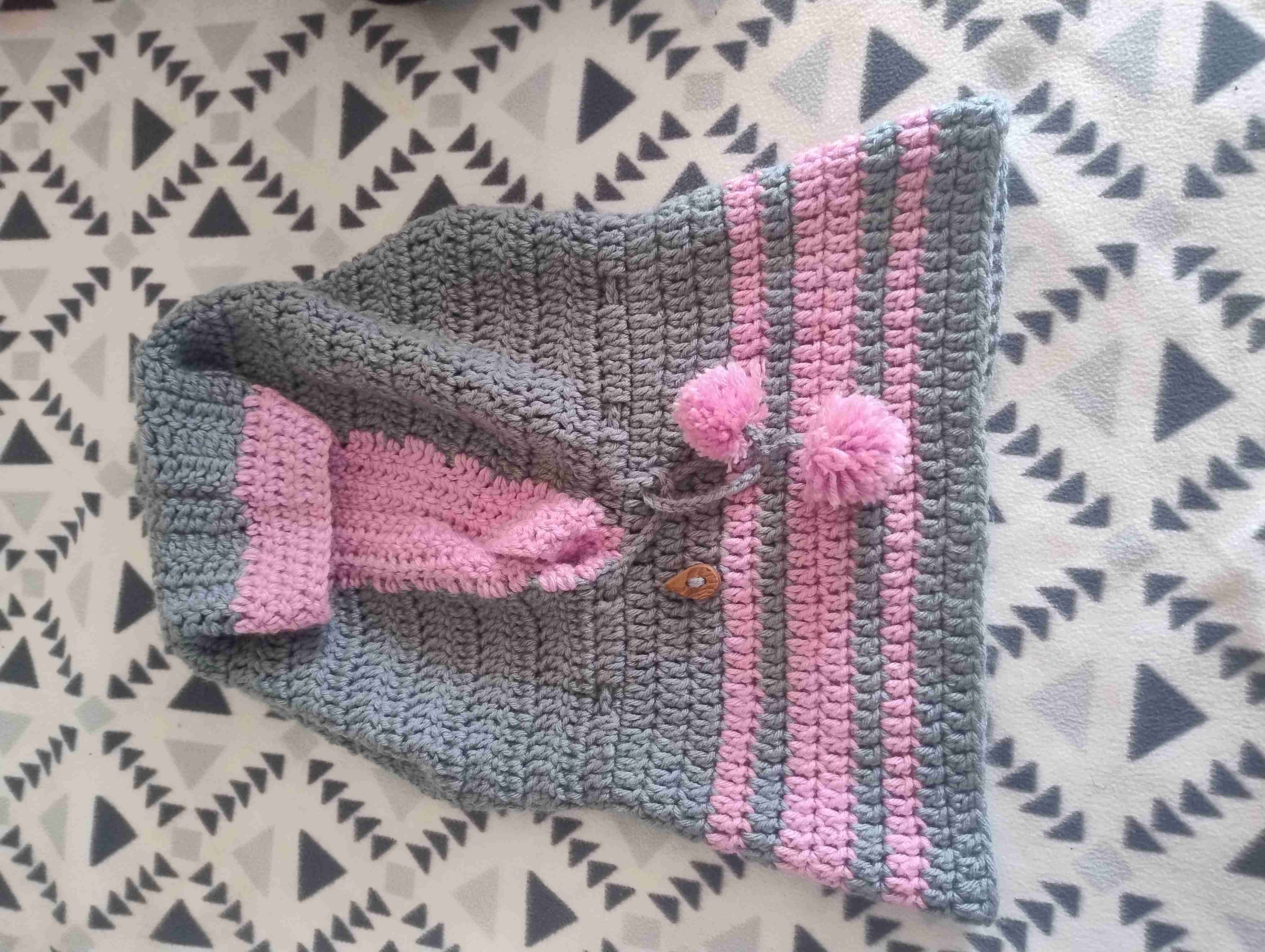 Gorro tejido rosa y gris - miniatura 3