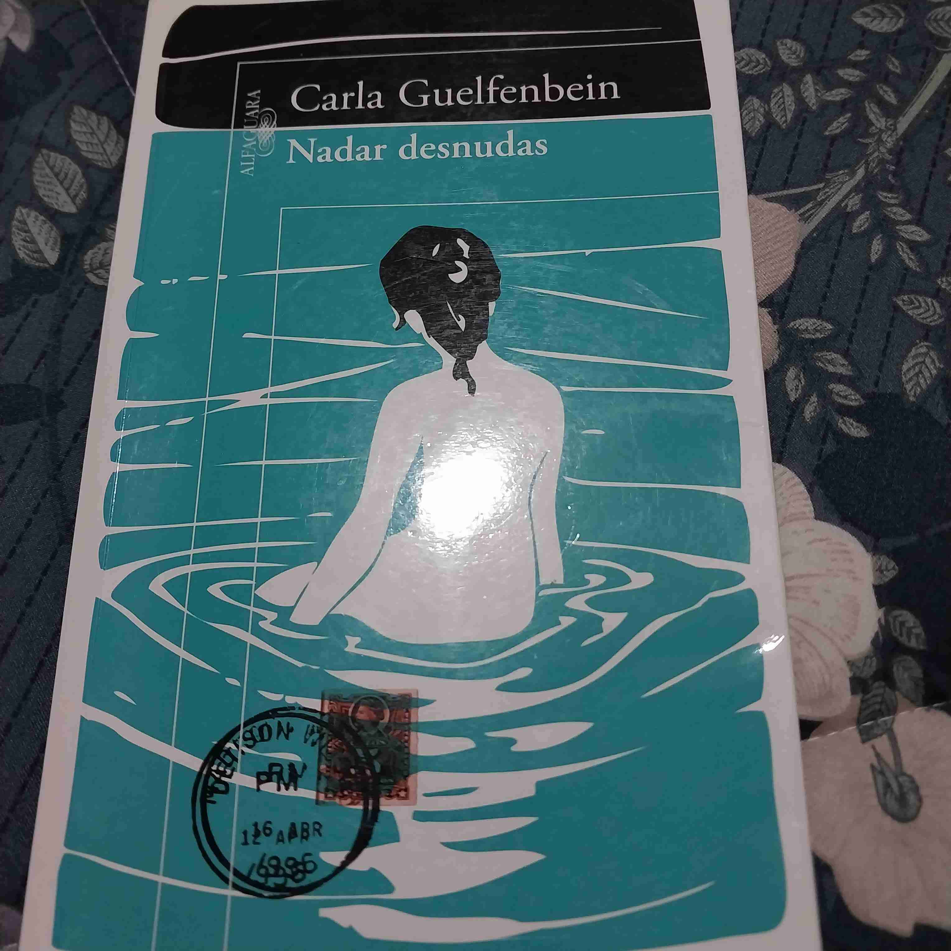 Libro 'Nadar Desnudas' Carla Guelfenbein - miniatura 1