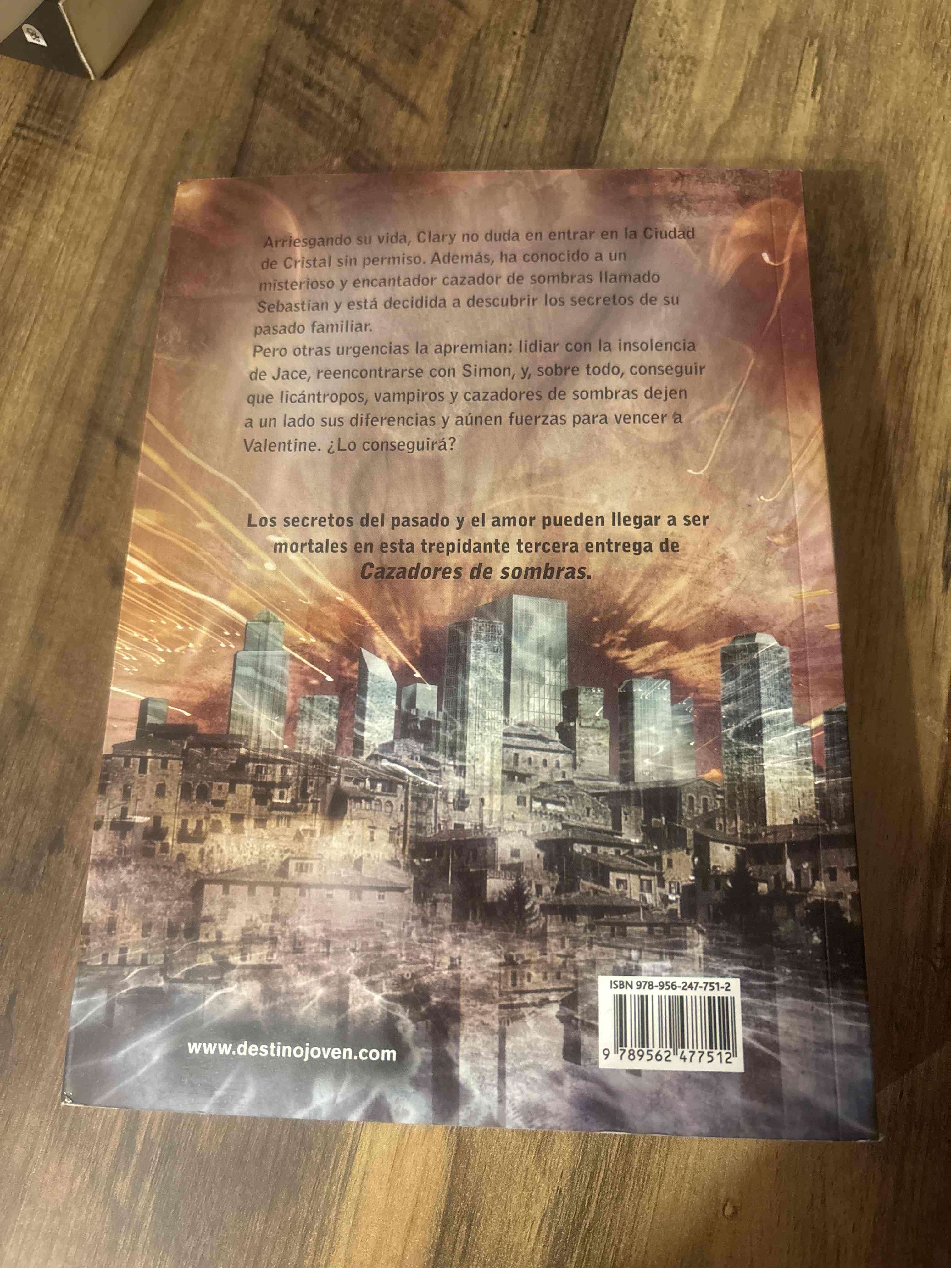 Libro Cazadores de Sombras - miniatura 2