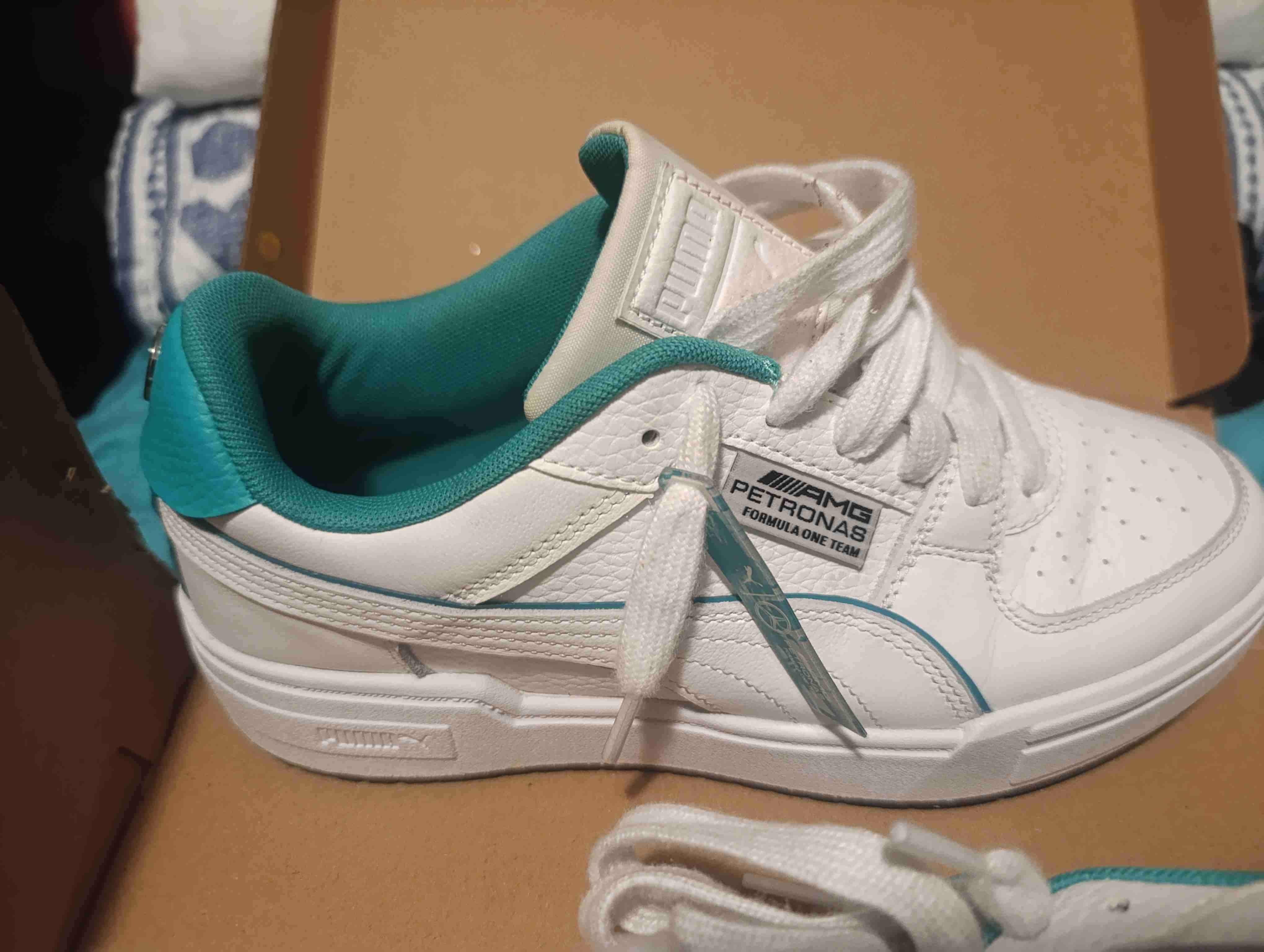 Zapatillas deportivas blancas y turquesa - miniatura 4