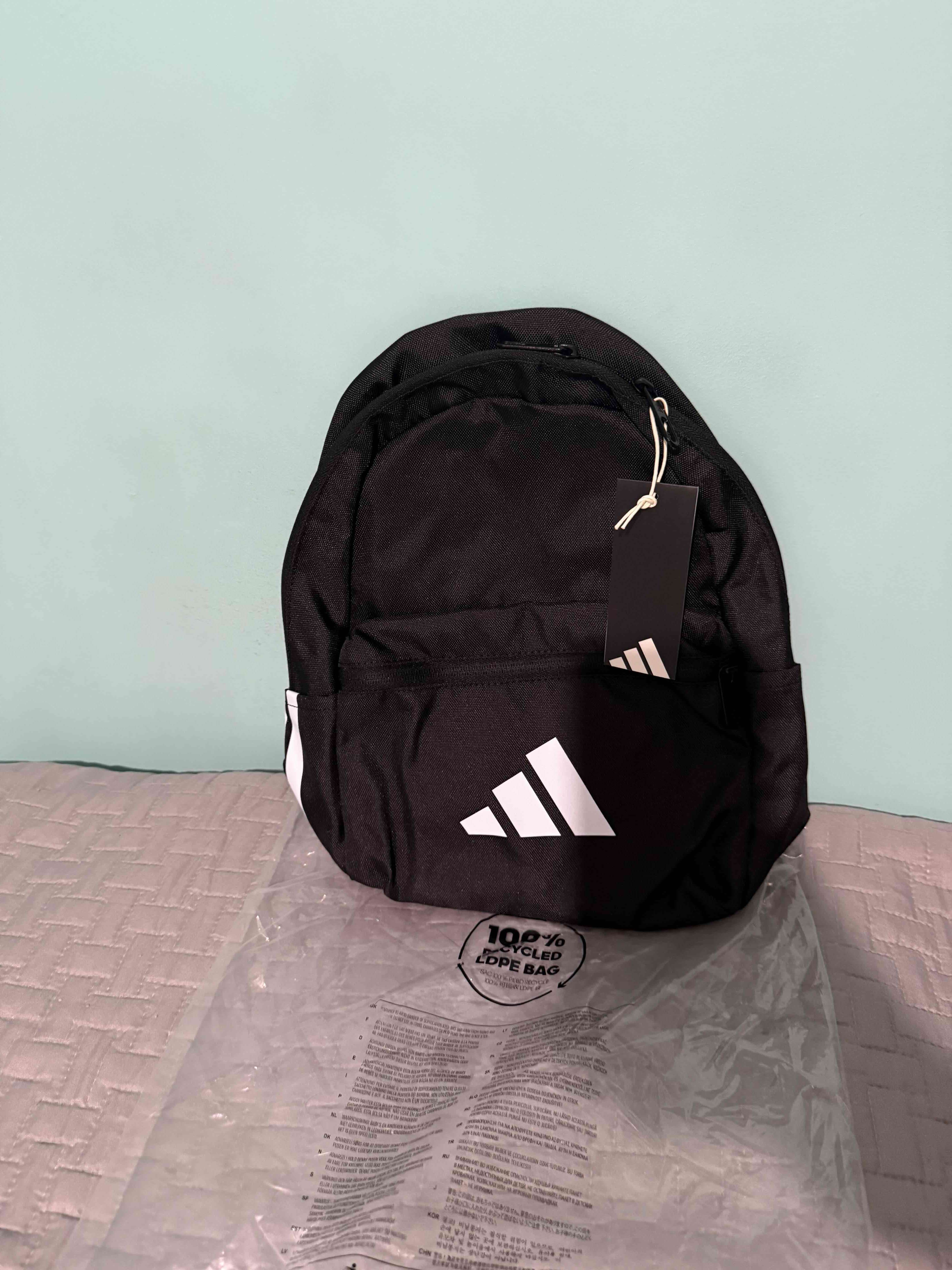 Mochila negra Adidas nueva original - miniatura 1