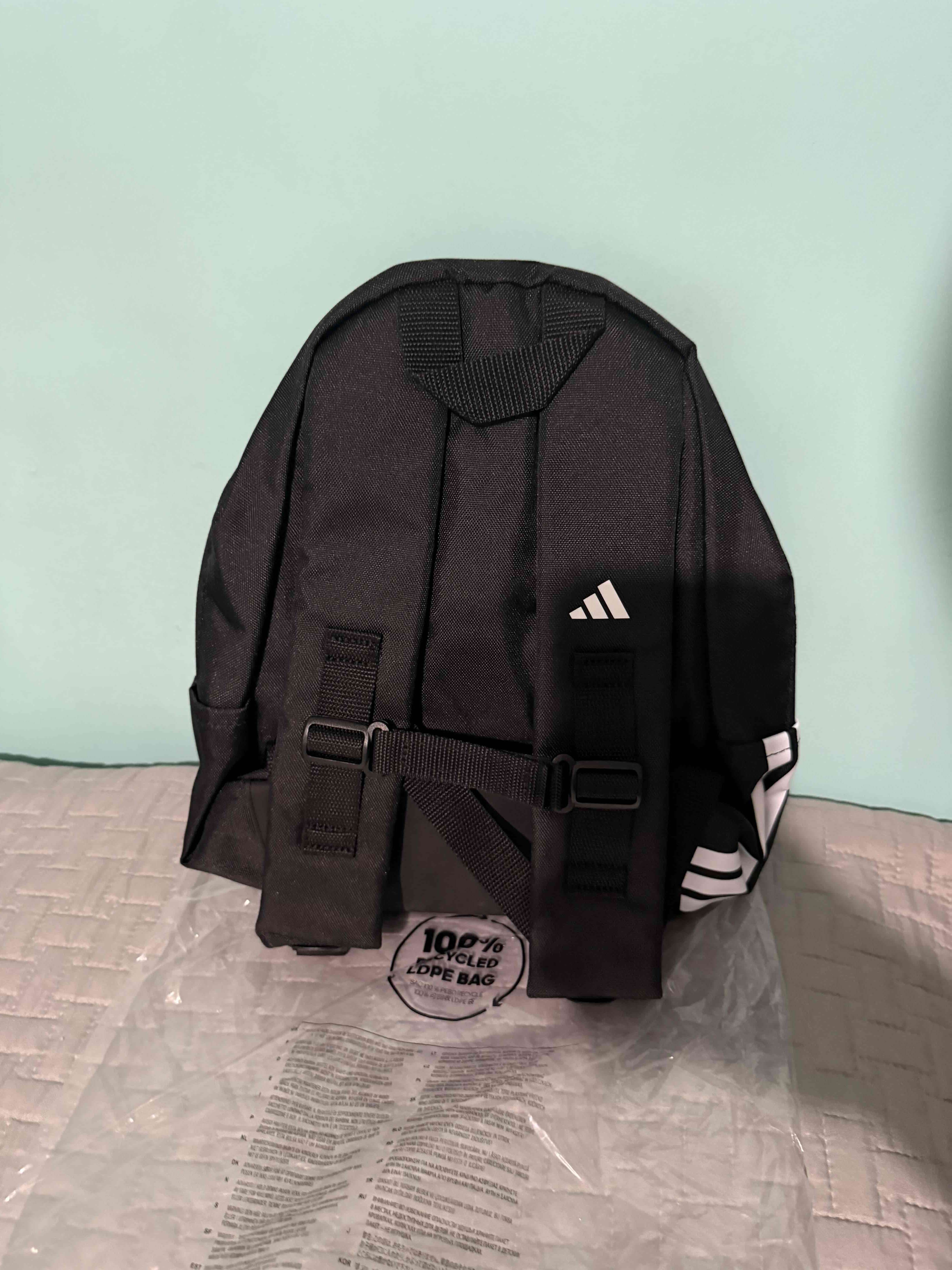 Mochila negra Adidas nueva original - miniatura 2