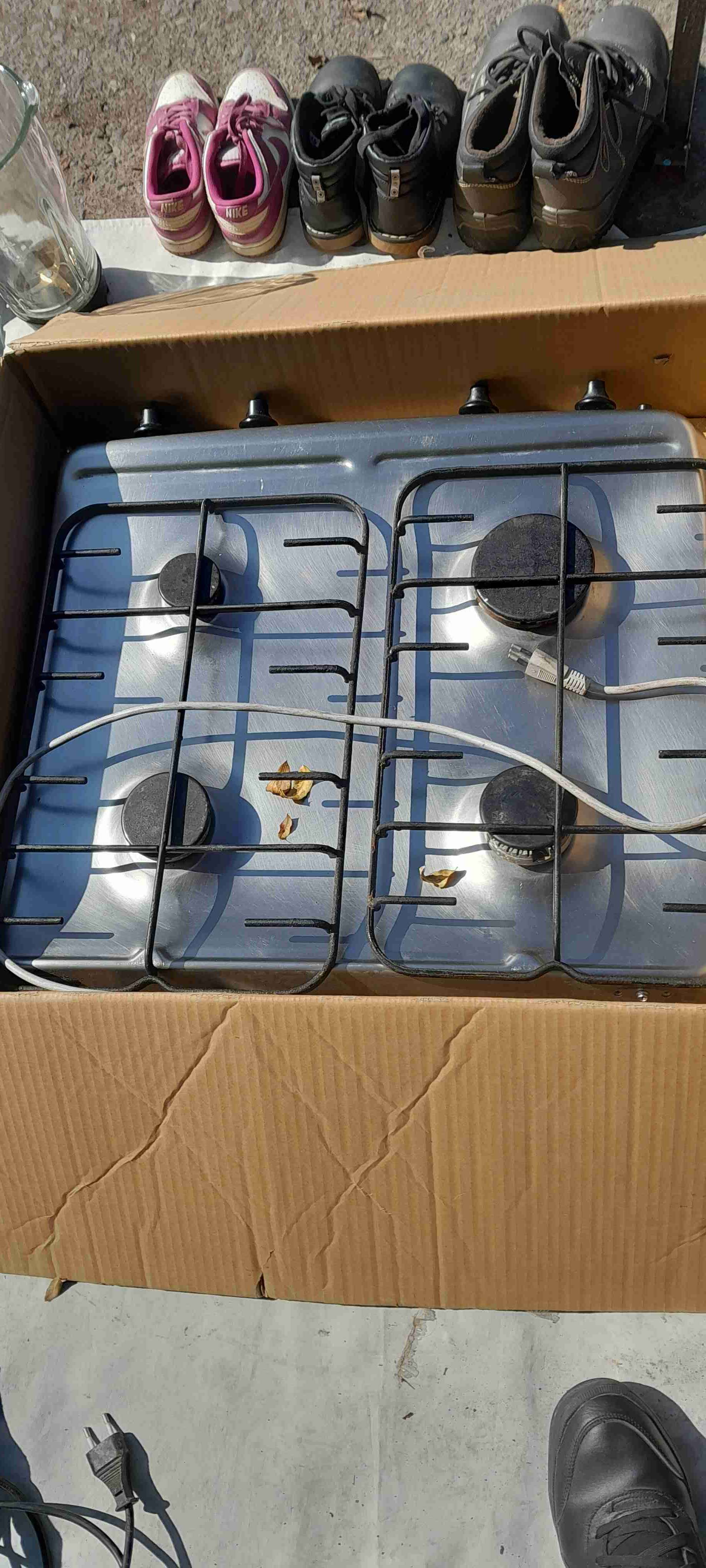 Cocina a gas de 4 quemadores - miniatura 2