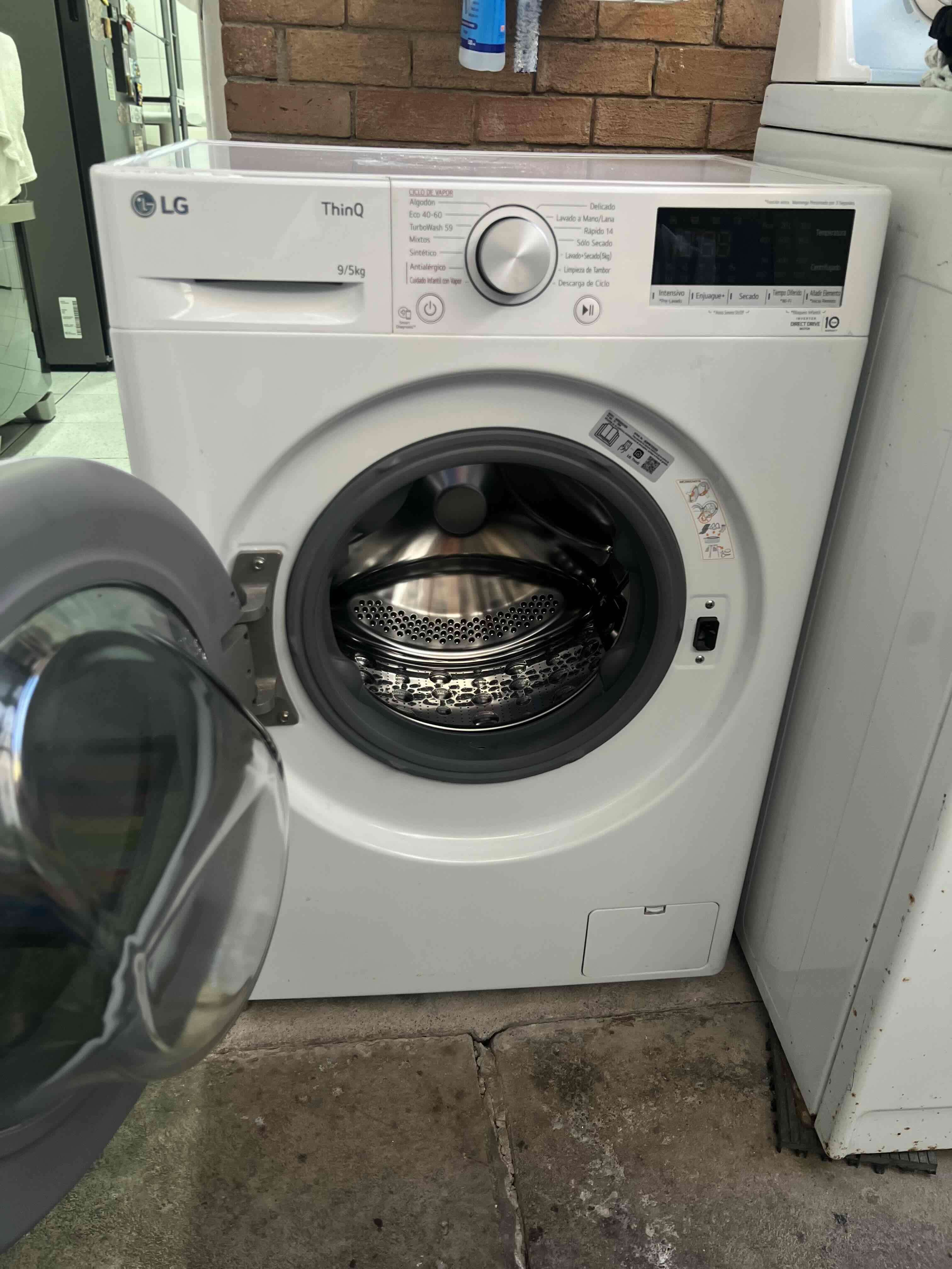Lavadora LG ThinQ 9/5kg blanca - miniatura 2