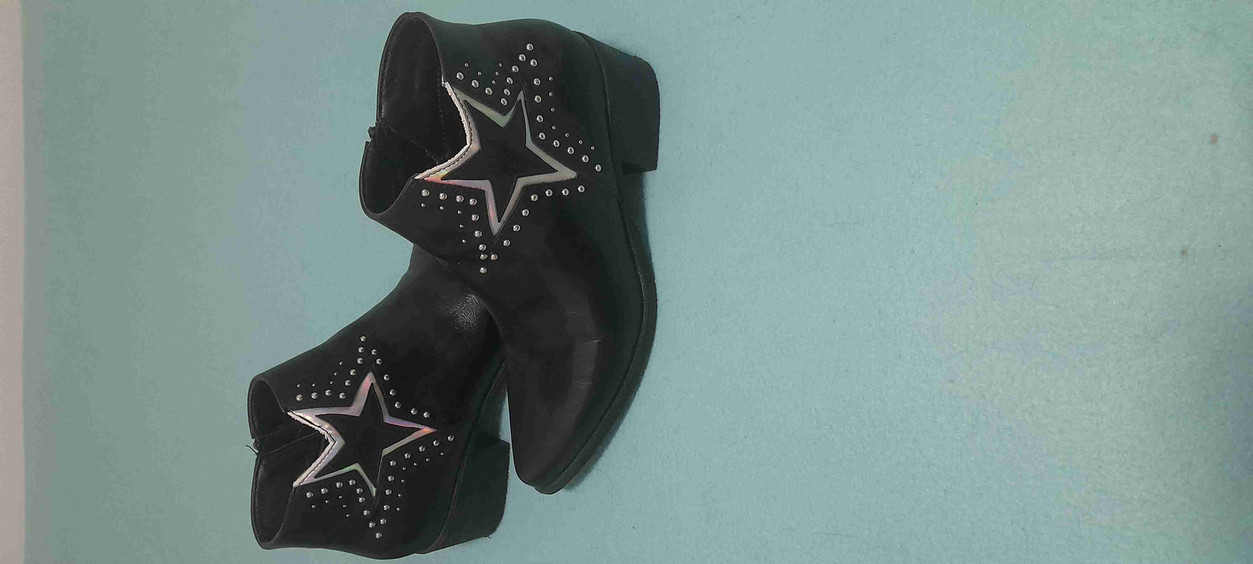 Botines negros, con cierre 3 posturas,número 38 - miniatura 2