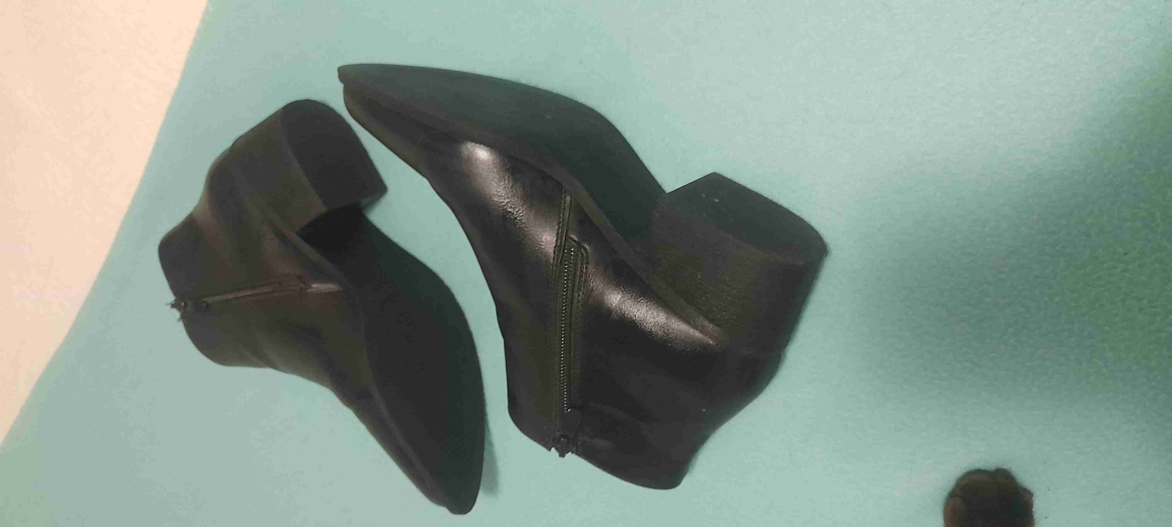 Botines negros, con cierre 3 posturas,número 38 - miniatura 3