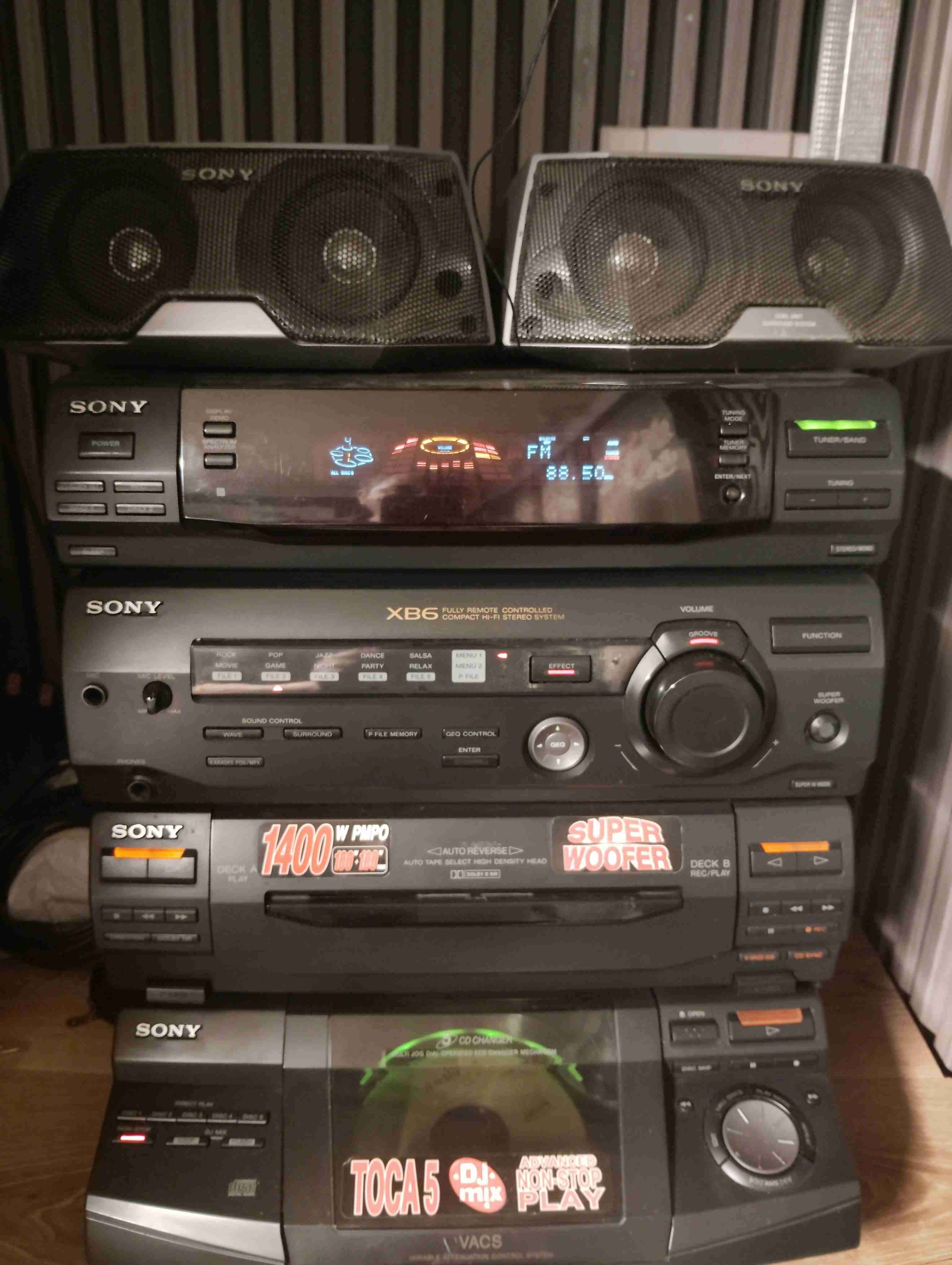 Equipo de sonido Sony 1400W - miniatura 2