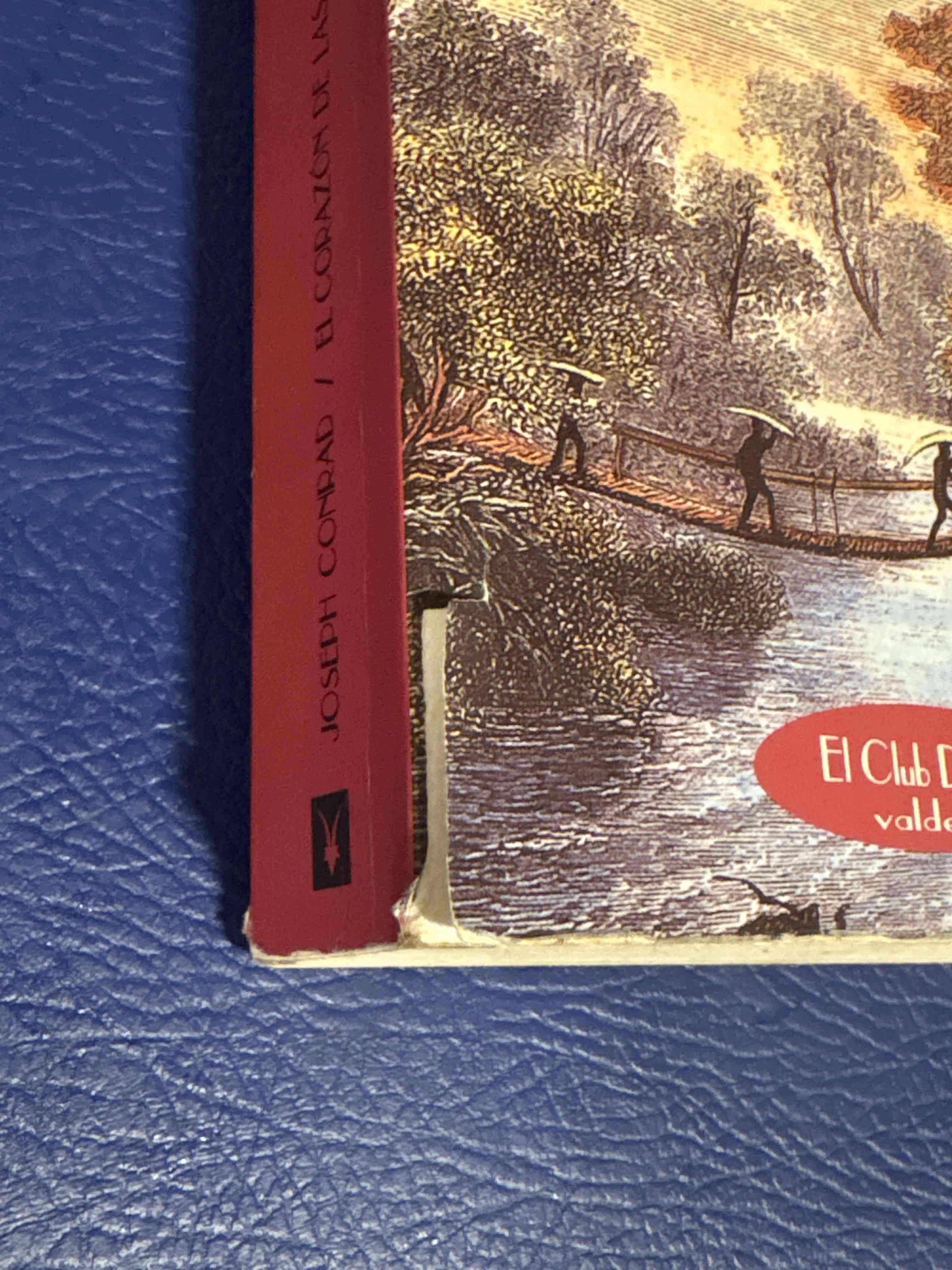 Libro 'El corazón de las tinieblas' - miniatura 3