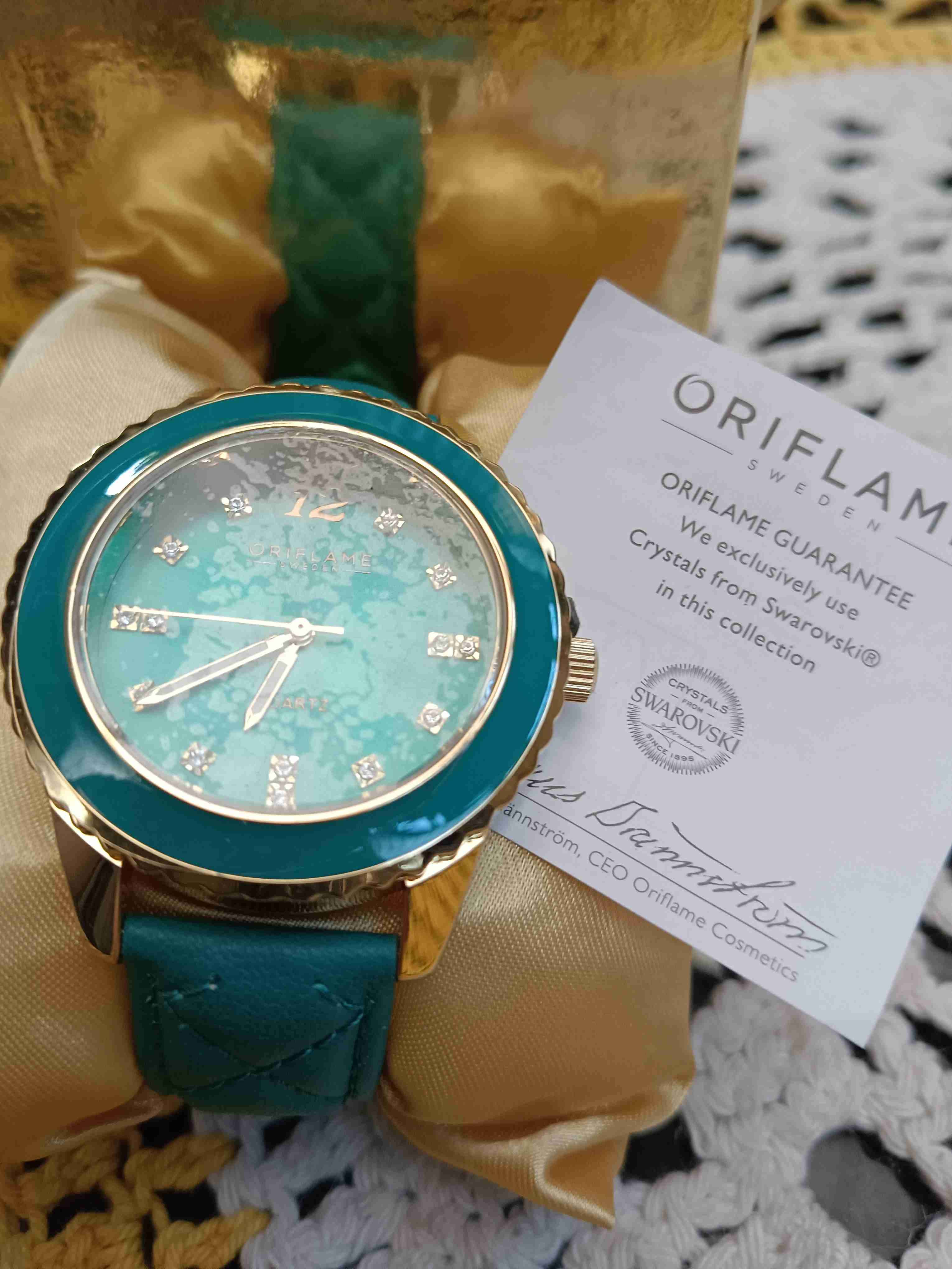 Reloj dorado Oriflame - miniatura 2