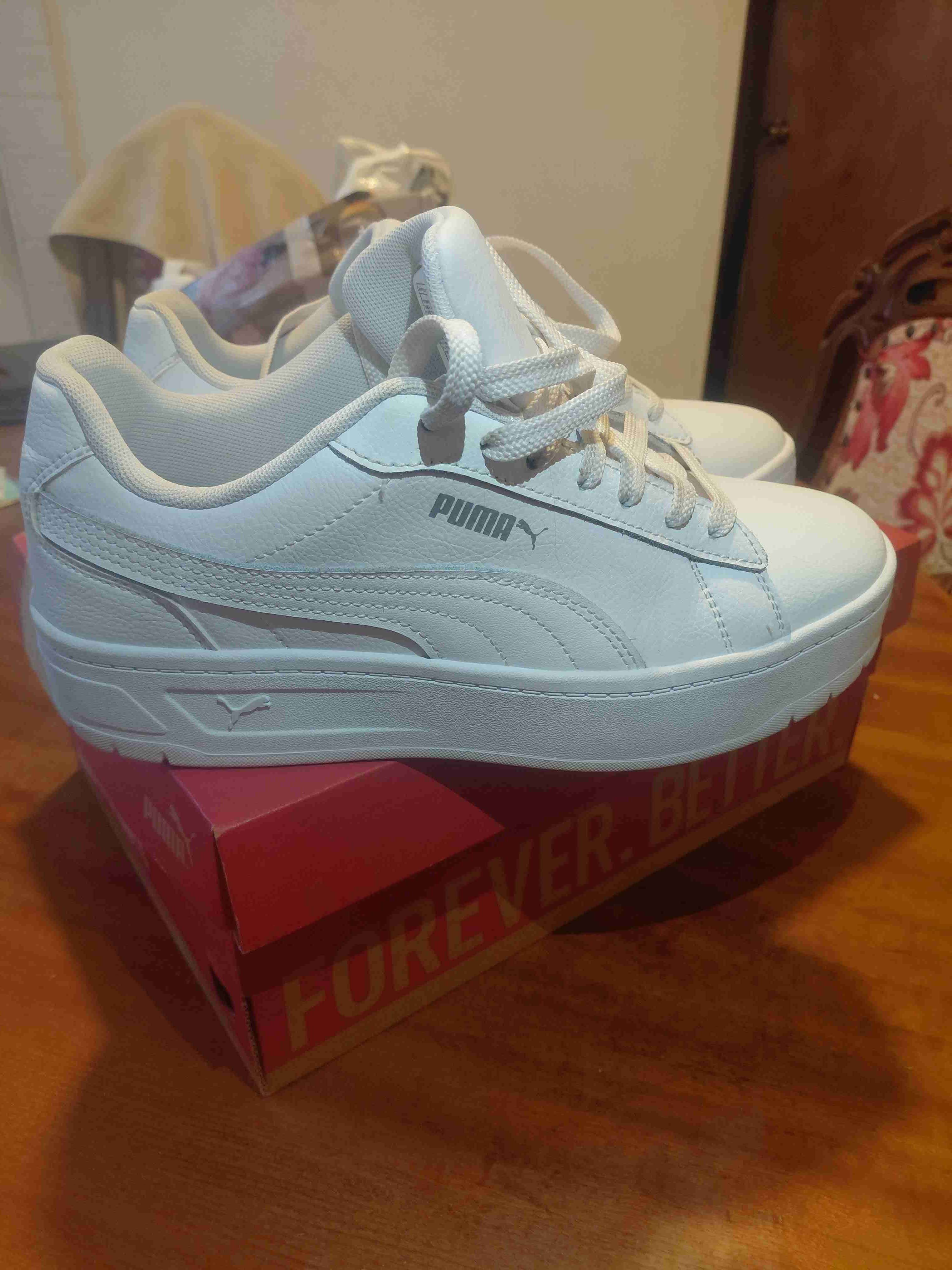 Zapatillas blancas Puma como nuevas - miniatura 1