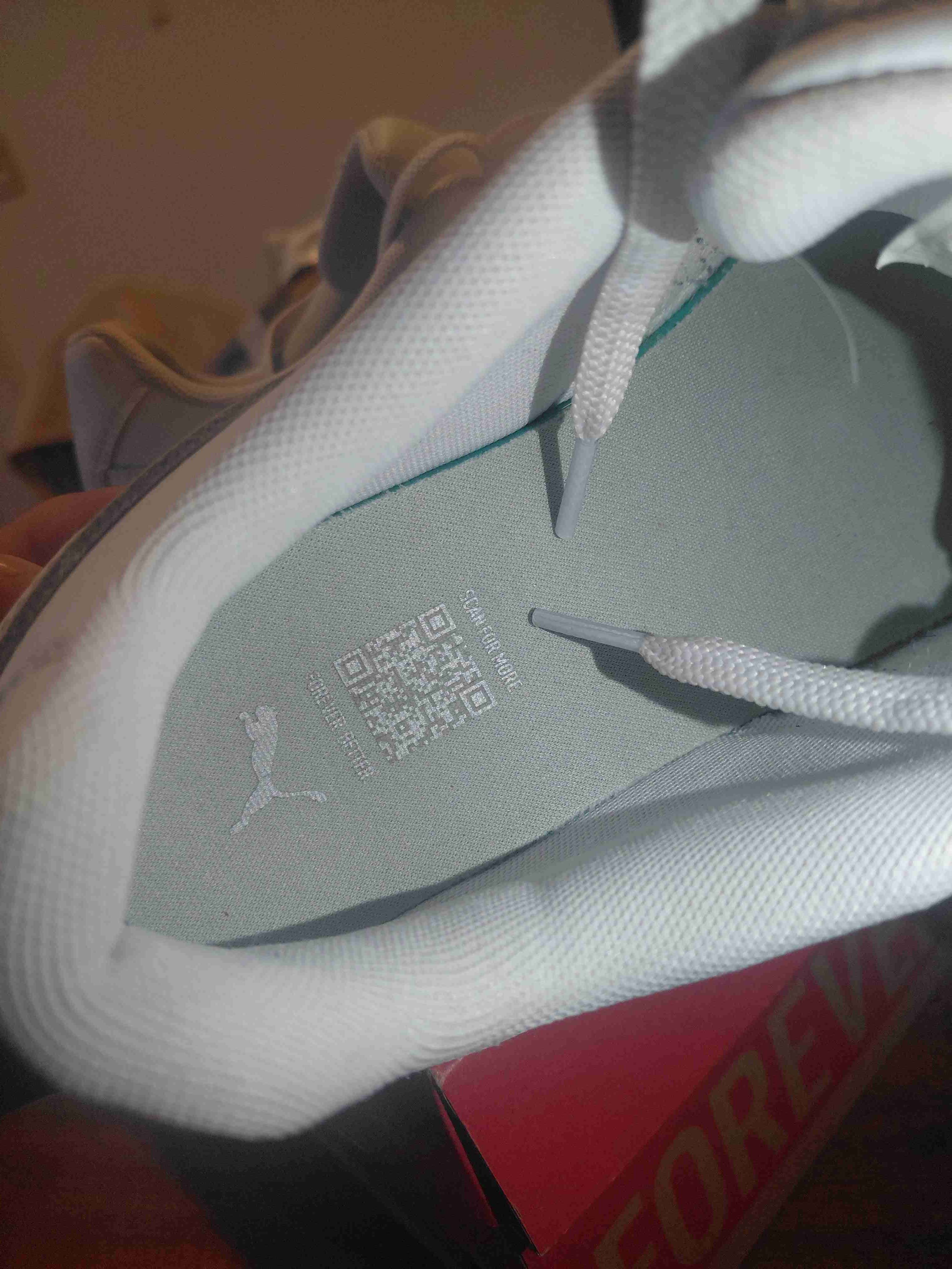 Zapatillas blancas Puma como nuevas - miniatura 4