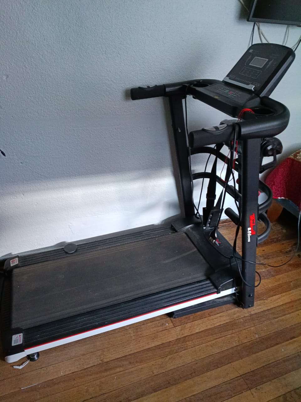 Trotadora eléctrica en buen estado - miniatura 1