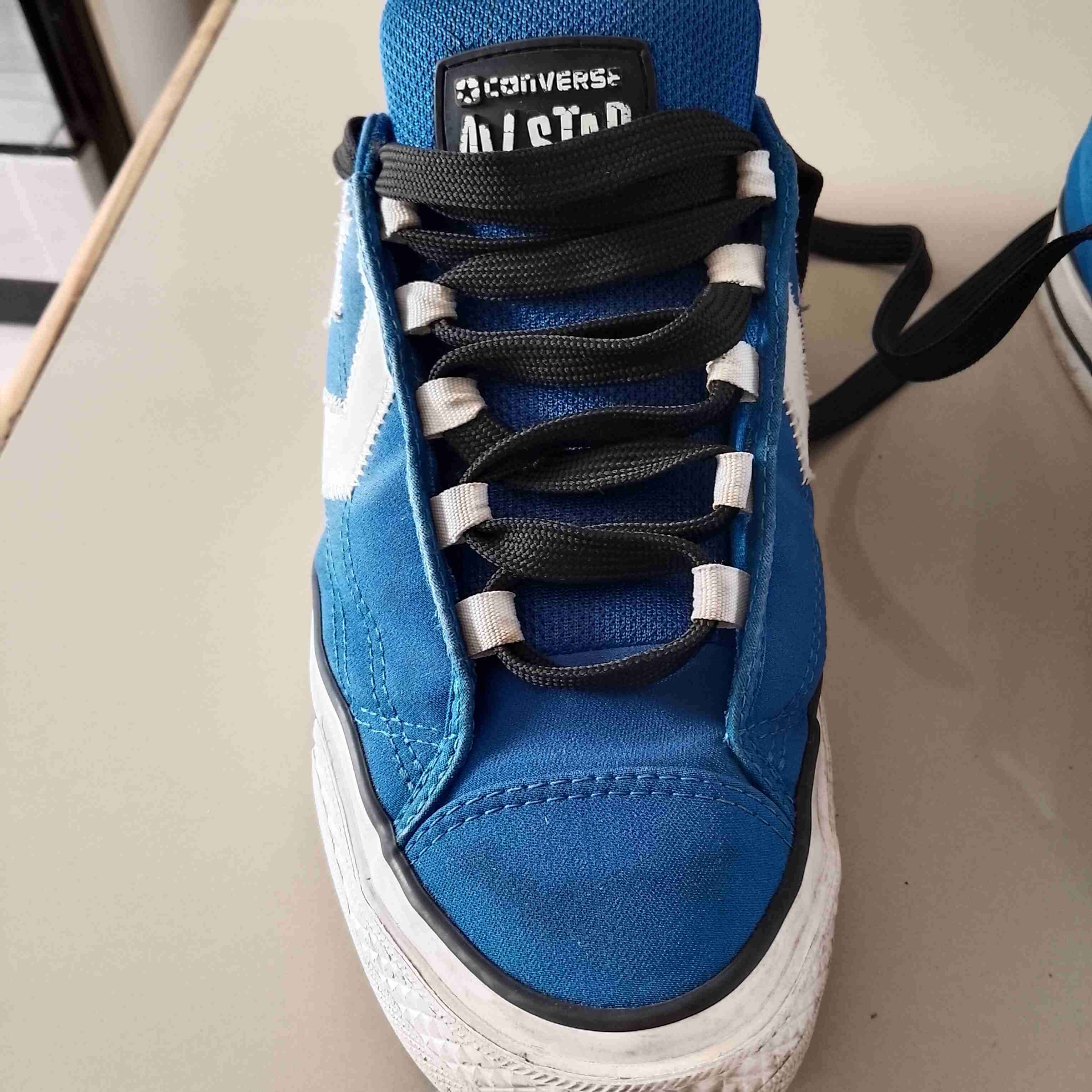 Zapatillas converse  semi-nuevas  n°43 - miniatura 2