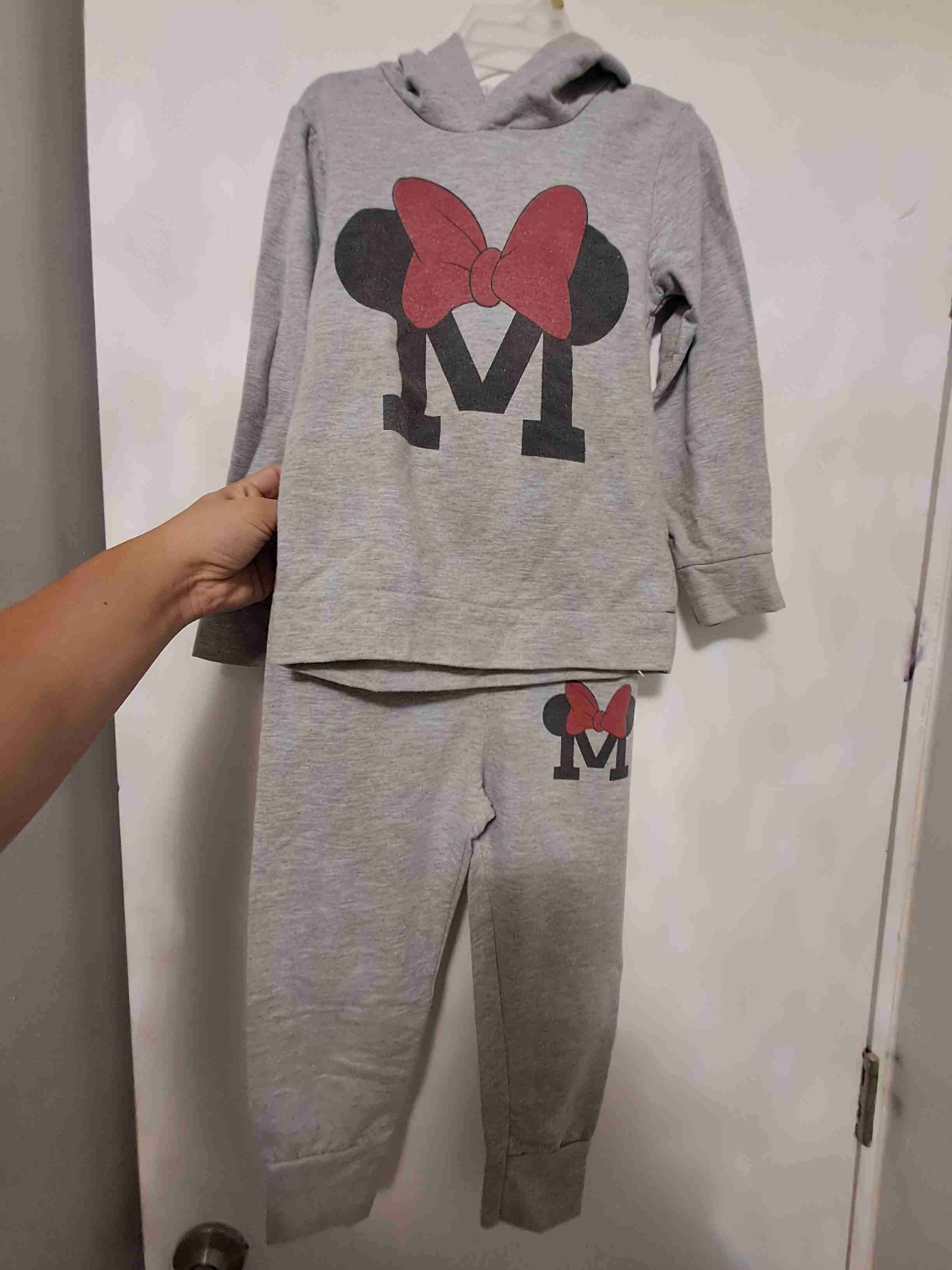 Conjunto infantil gris Minnie