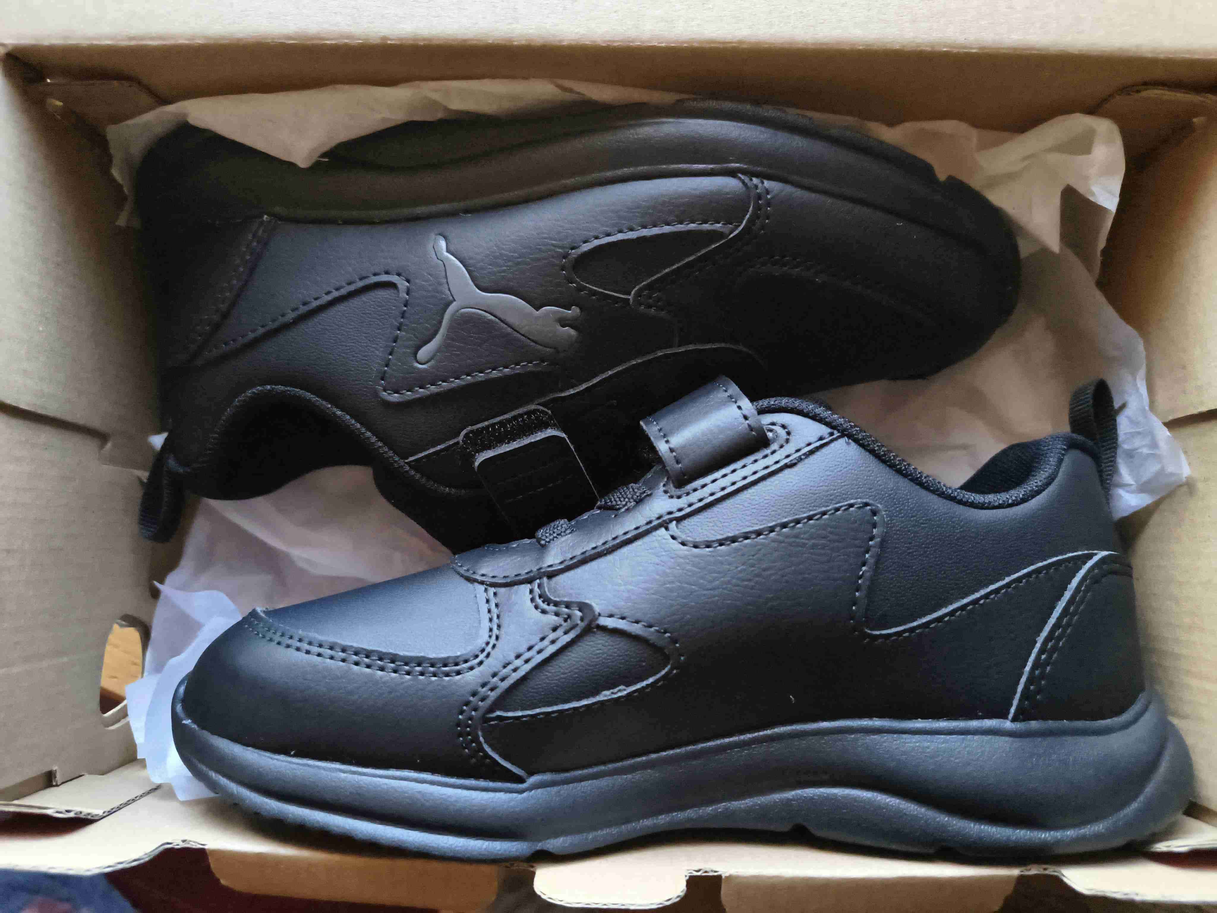 Zapatillas negras Puma para niños - miniatura 2