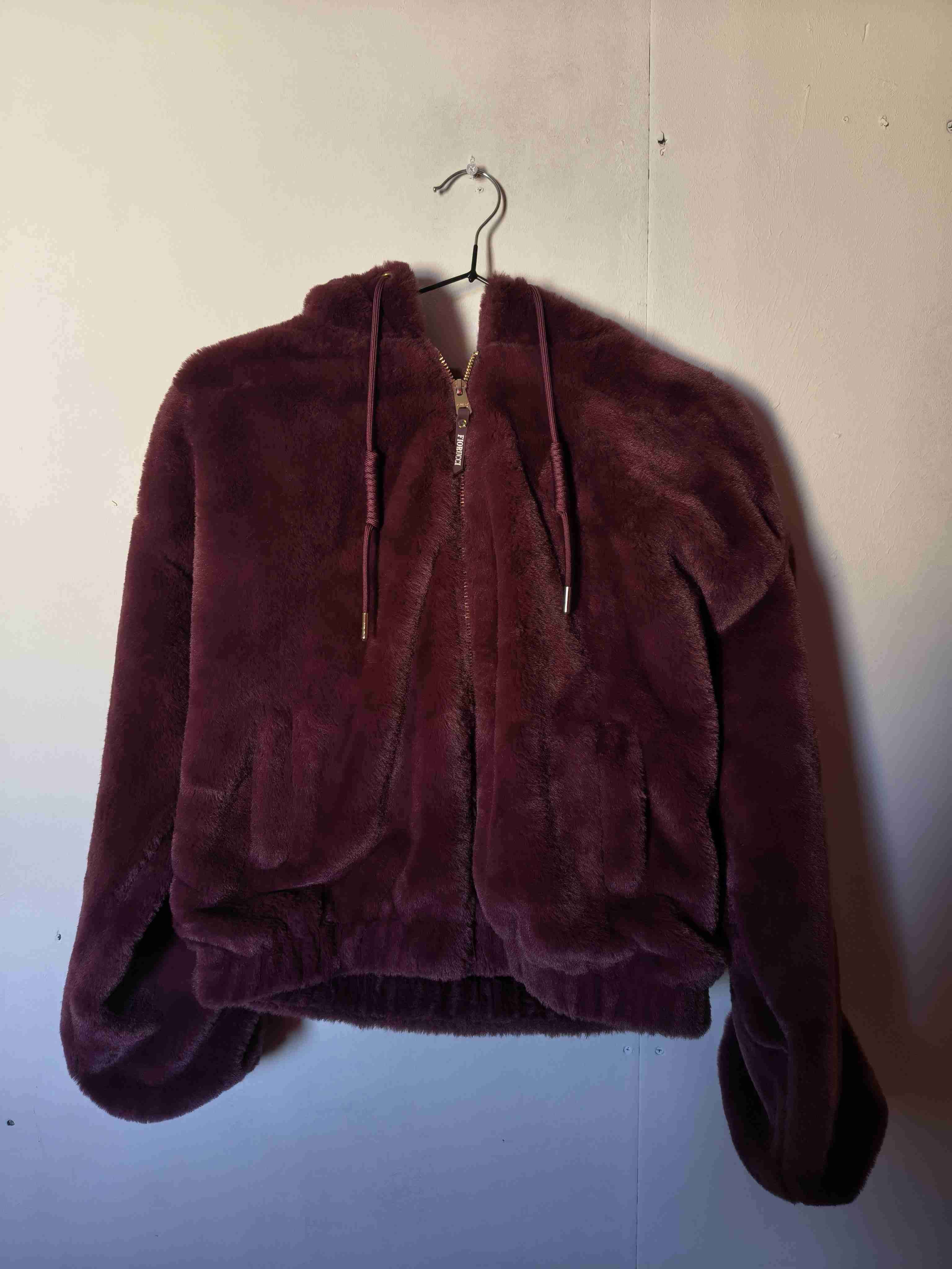 Chaqueta peluda talla M