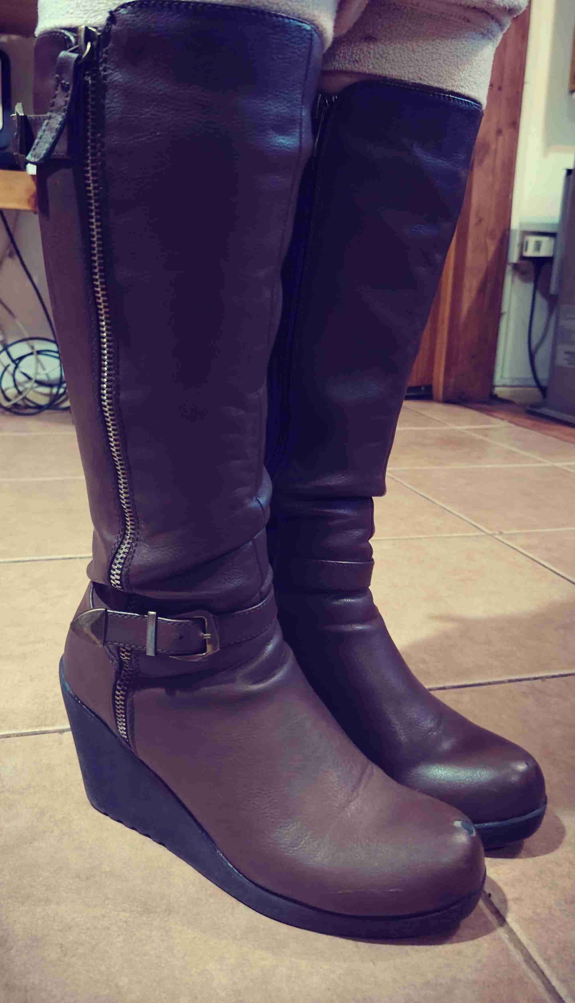 Botas largas de cuero marrón - miniatura 3