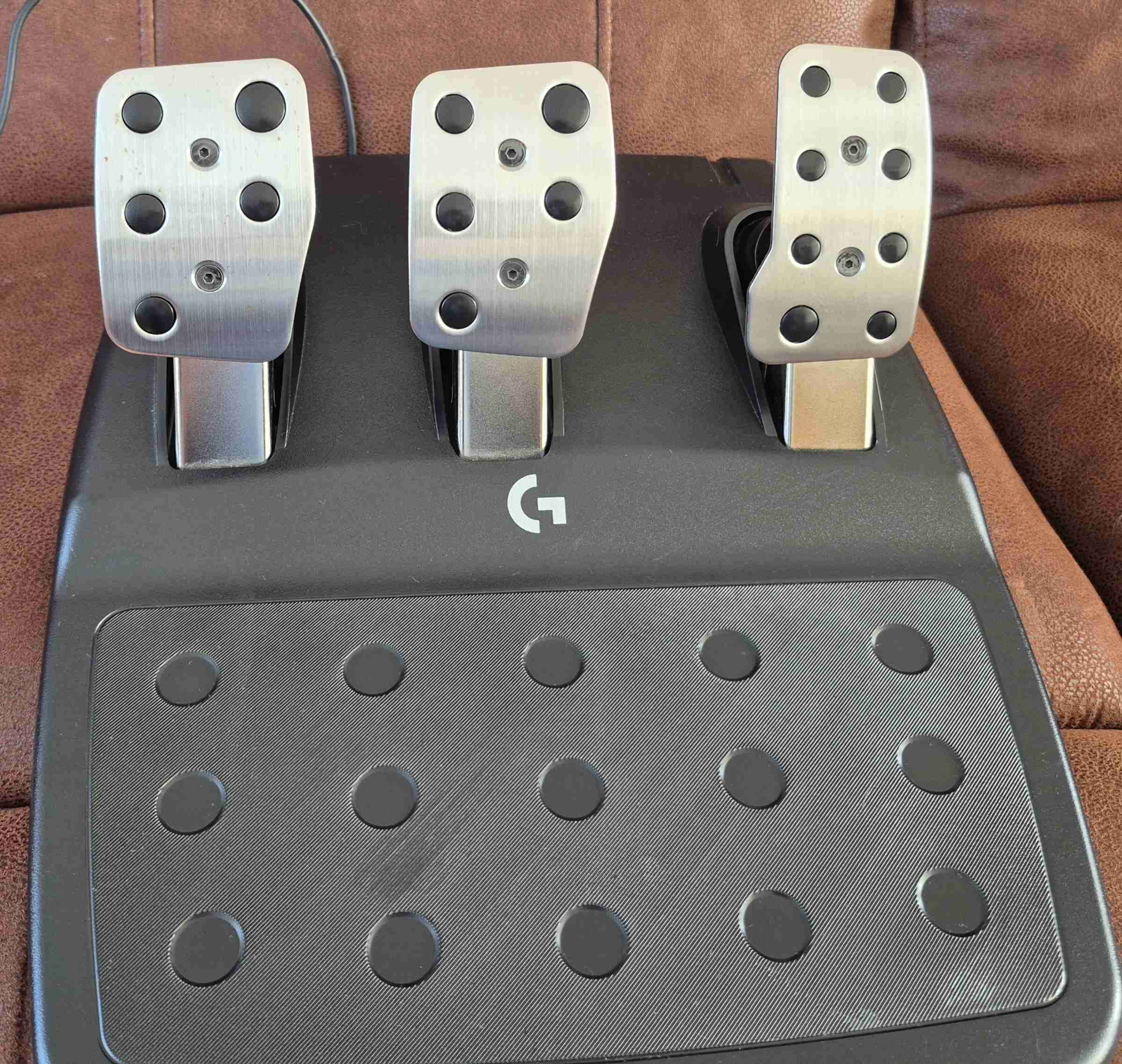 Volante Logitech g923+pedales+palanca y caja - miniatura 2