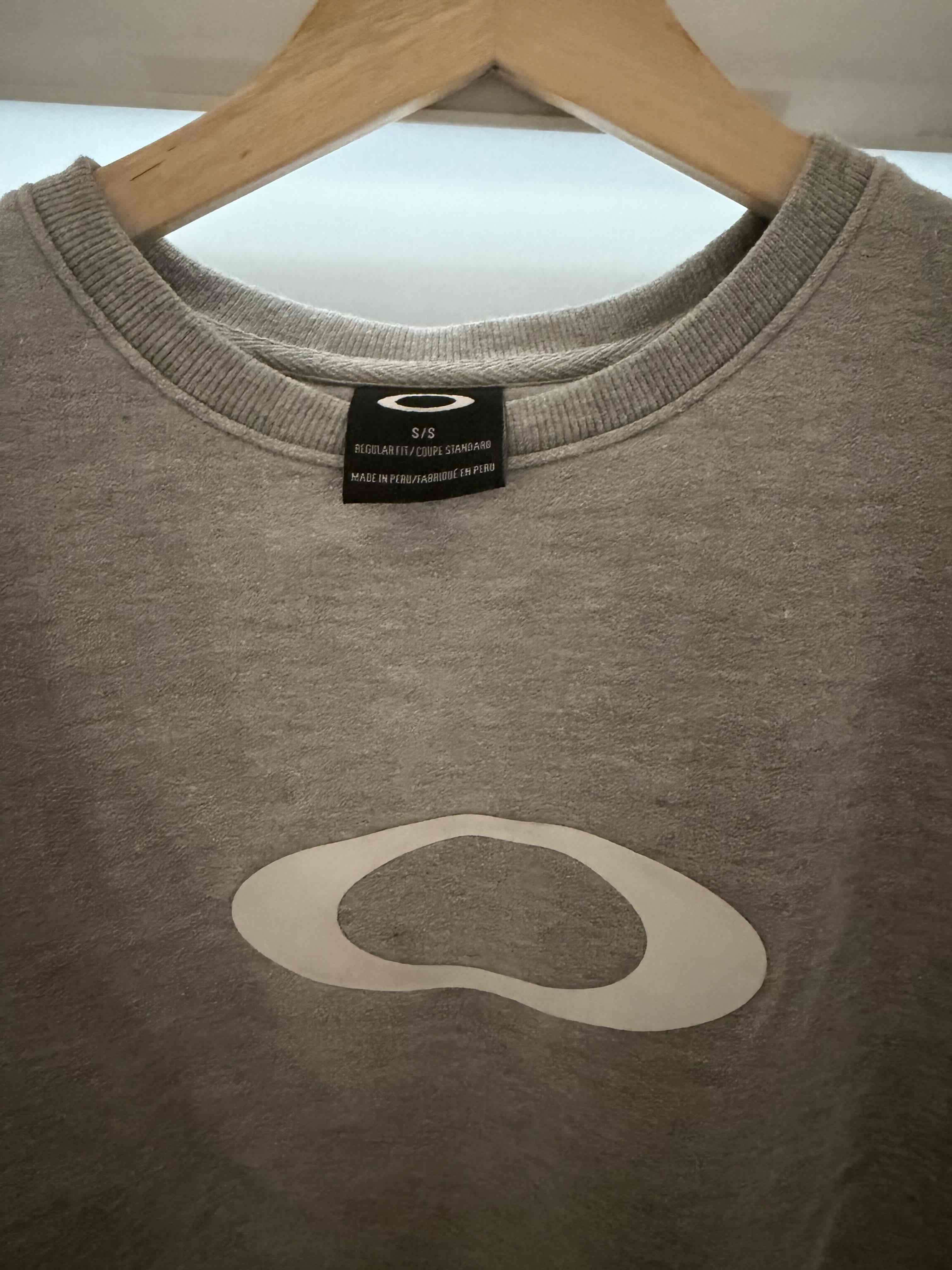 Polerón gris oakley - miniatura 2