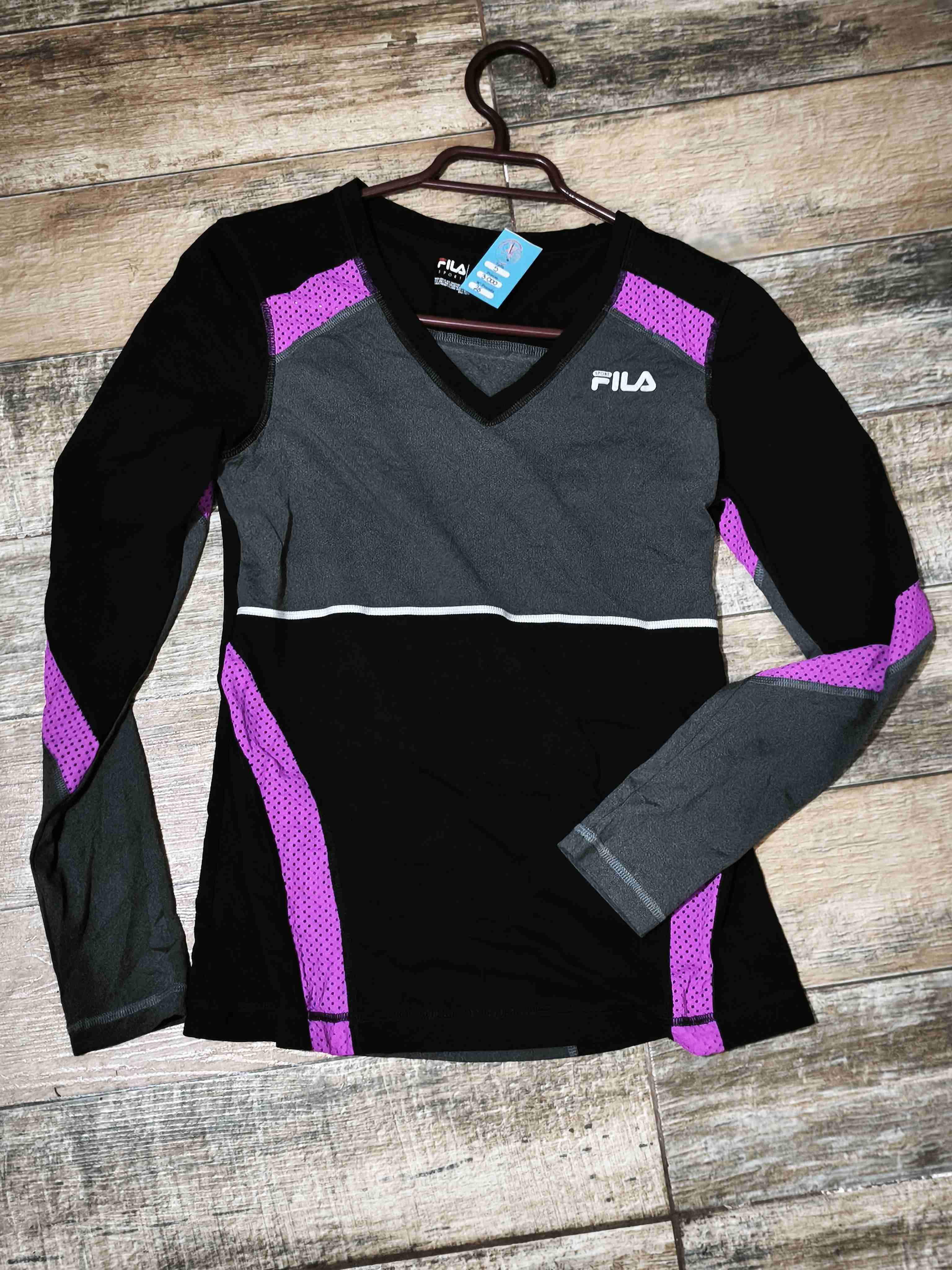 Polera deportiva Fila negra y morada - miniatura 2