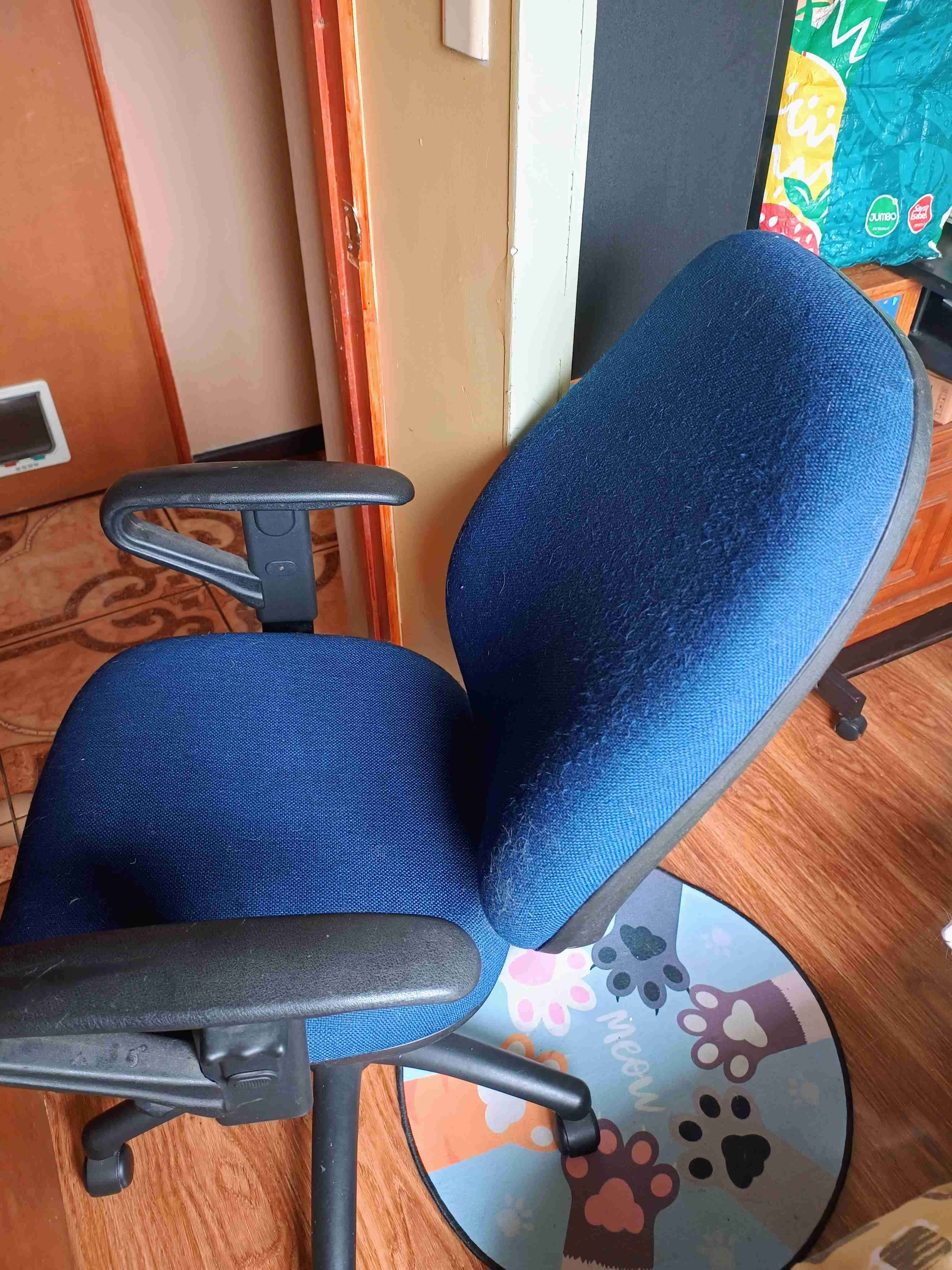 Silla de oficina azul - miniatura 1