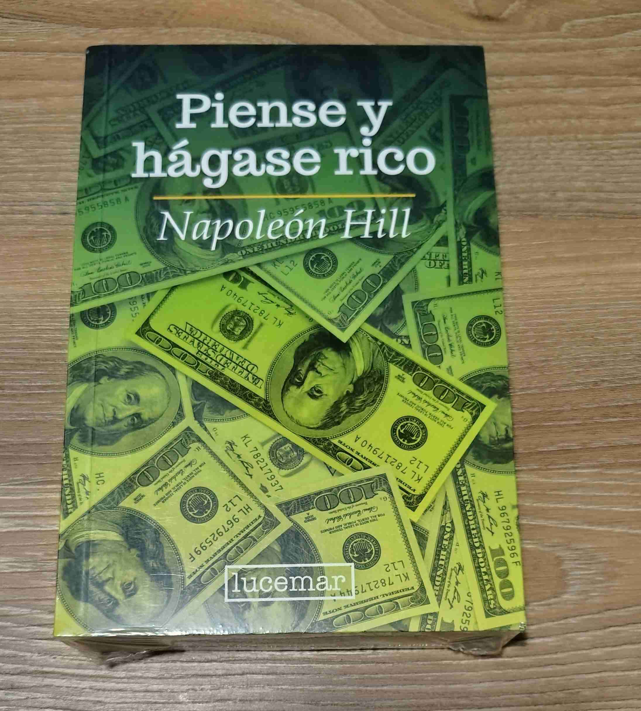 Libro "Piense y hágase rico"