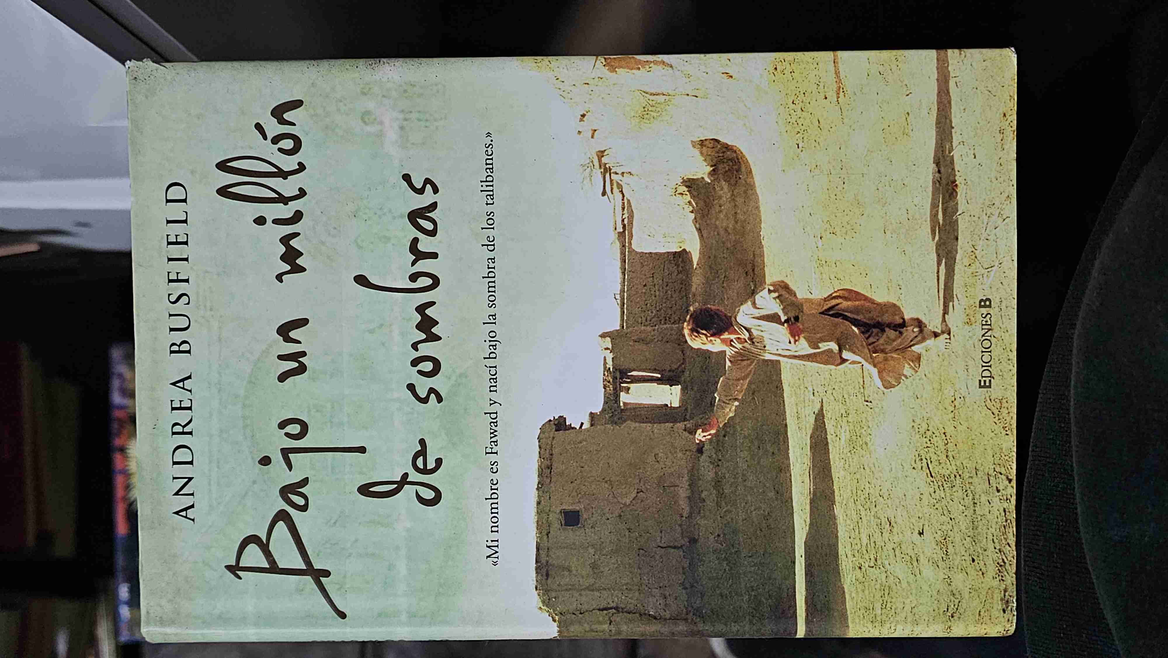 Libro 'Bajo un millón de sombras'