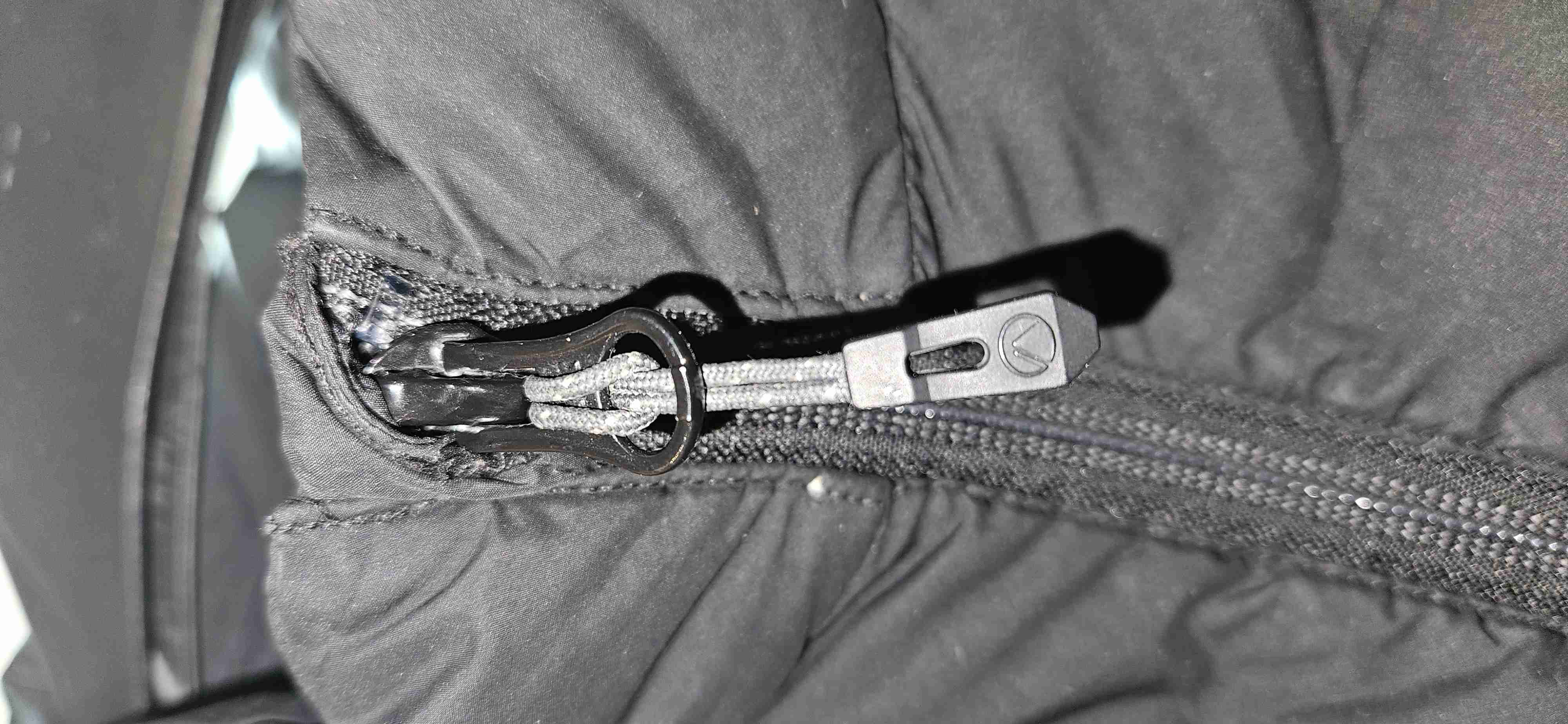 Chaqueta de plumas LIPPI negra - miniatura 3