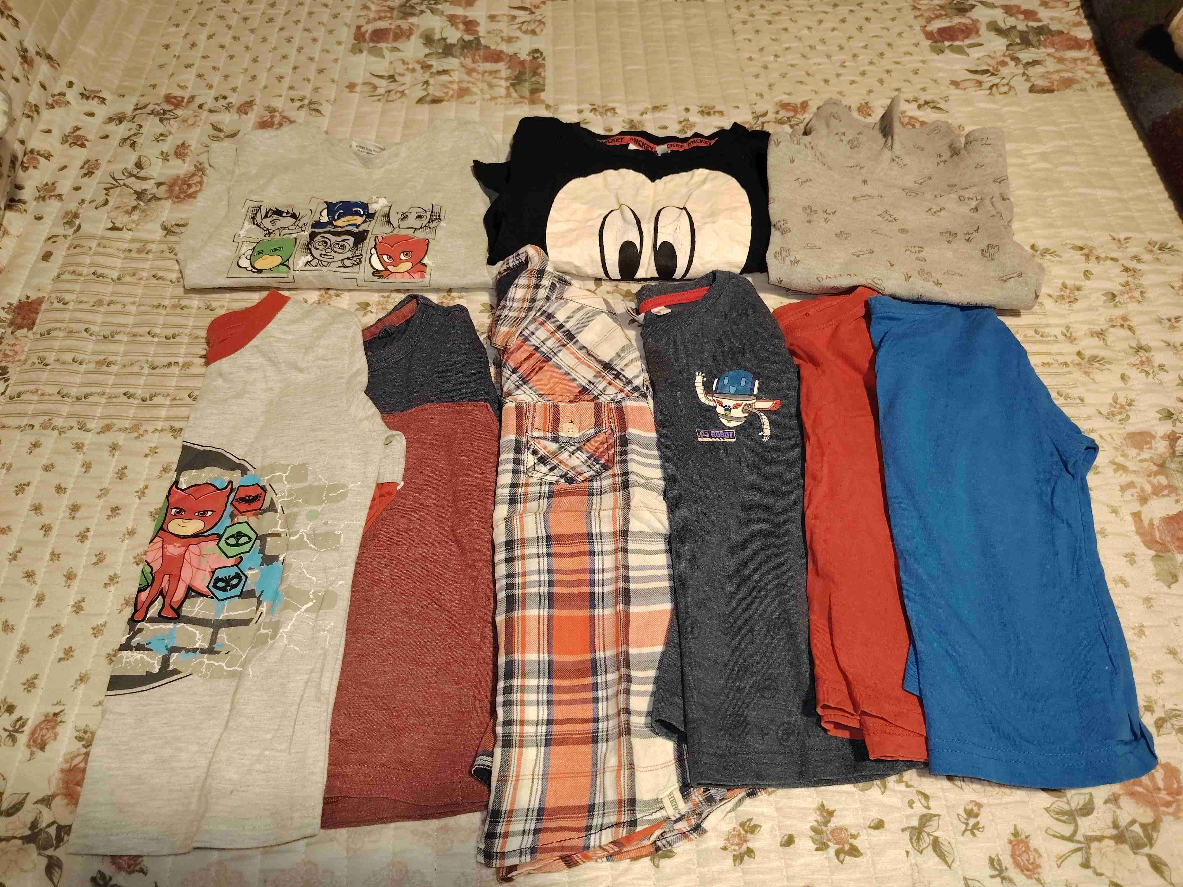 Ropa de niño talla 3 - miniatura 3