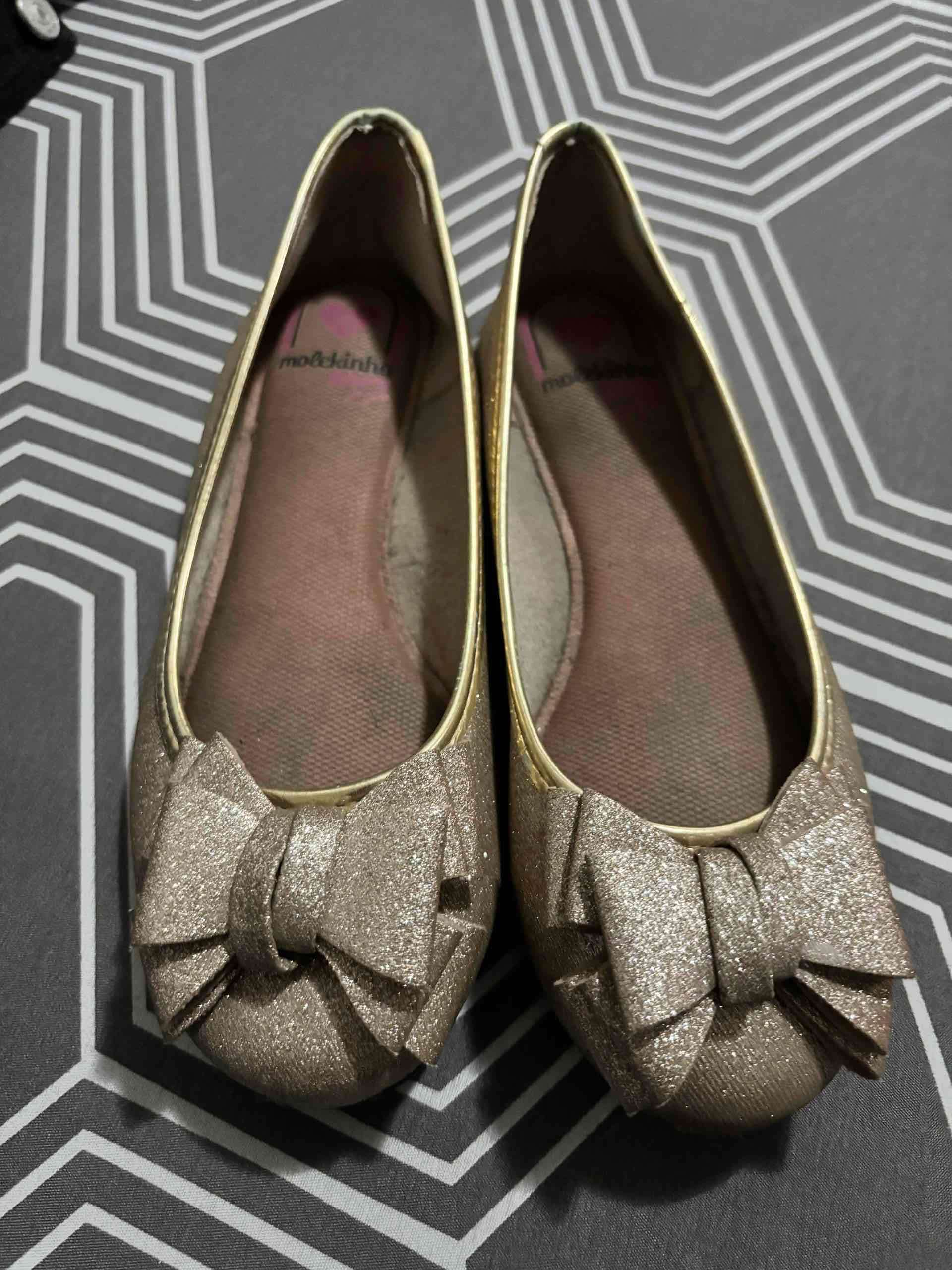 Bailarinas doradas con lazo - miniatura 1