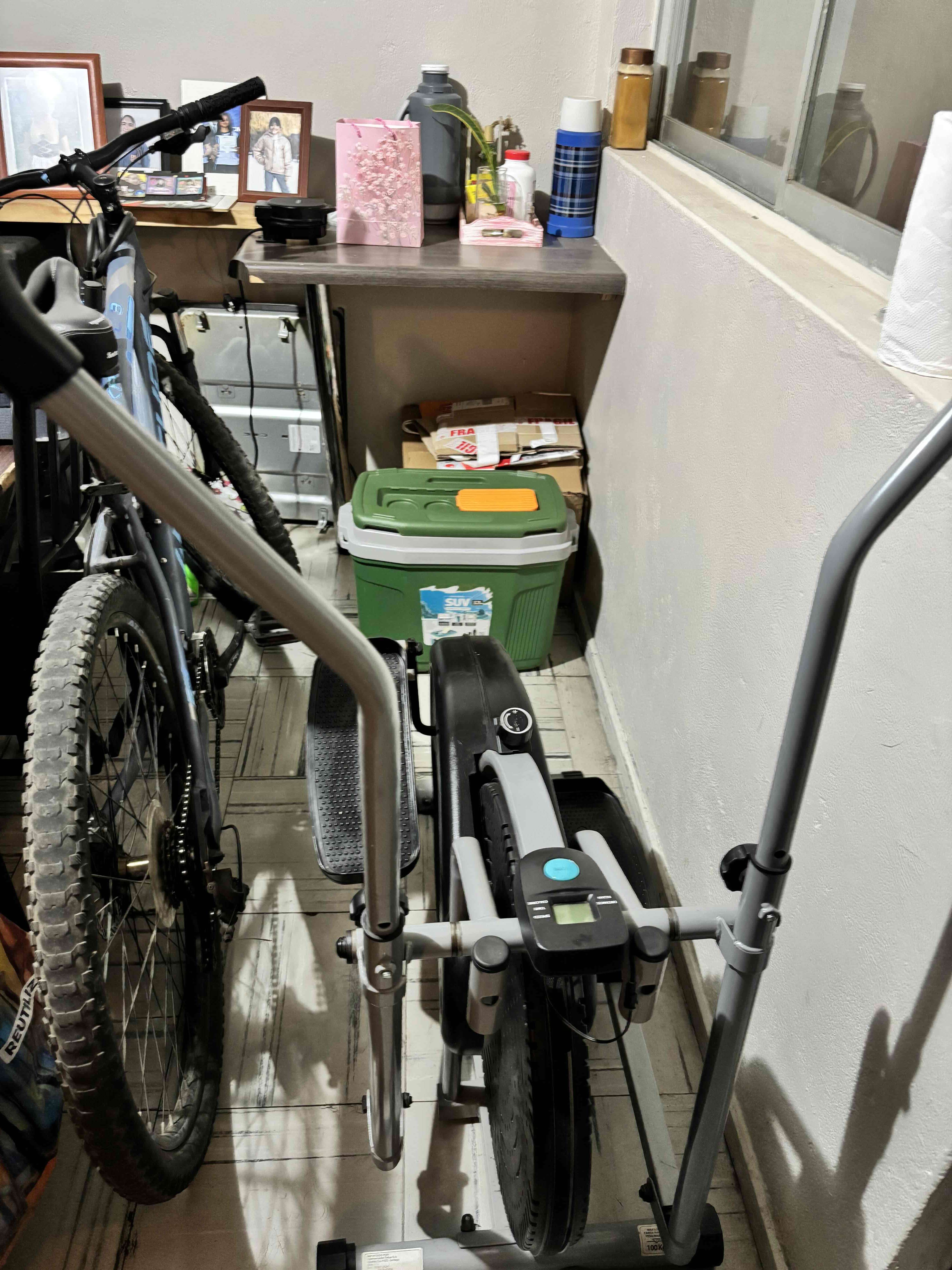 Bicicleta elíptica fitness negra - miniatura 2